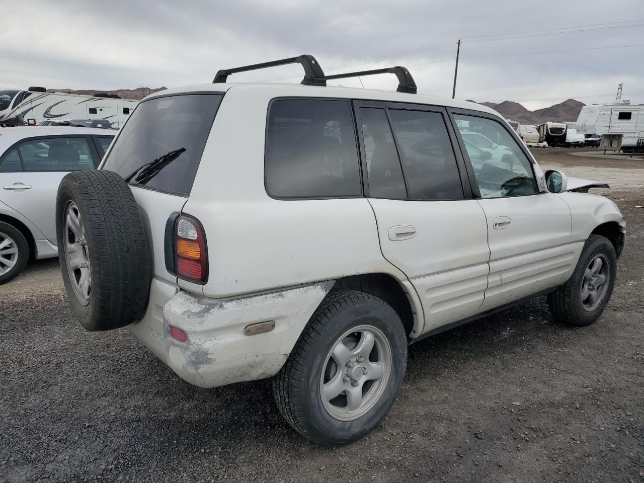 Photo 2 VIN: JT3GP10VXY7071841 - TOYOTA RAV 4 