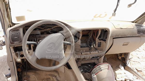 Photo 11 VIN: JT3HJ09JXY0030411 - TOYOTA LAND CRUISER 