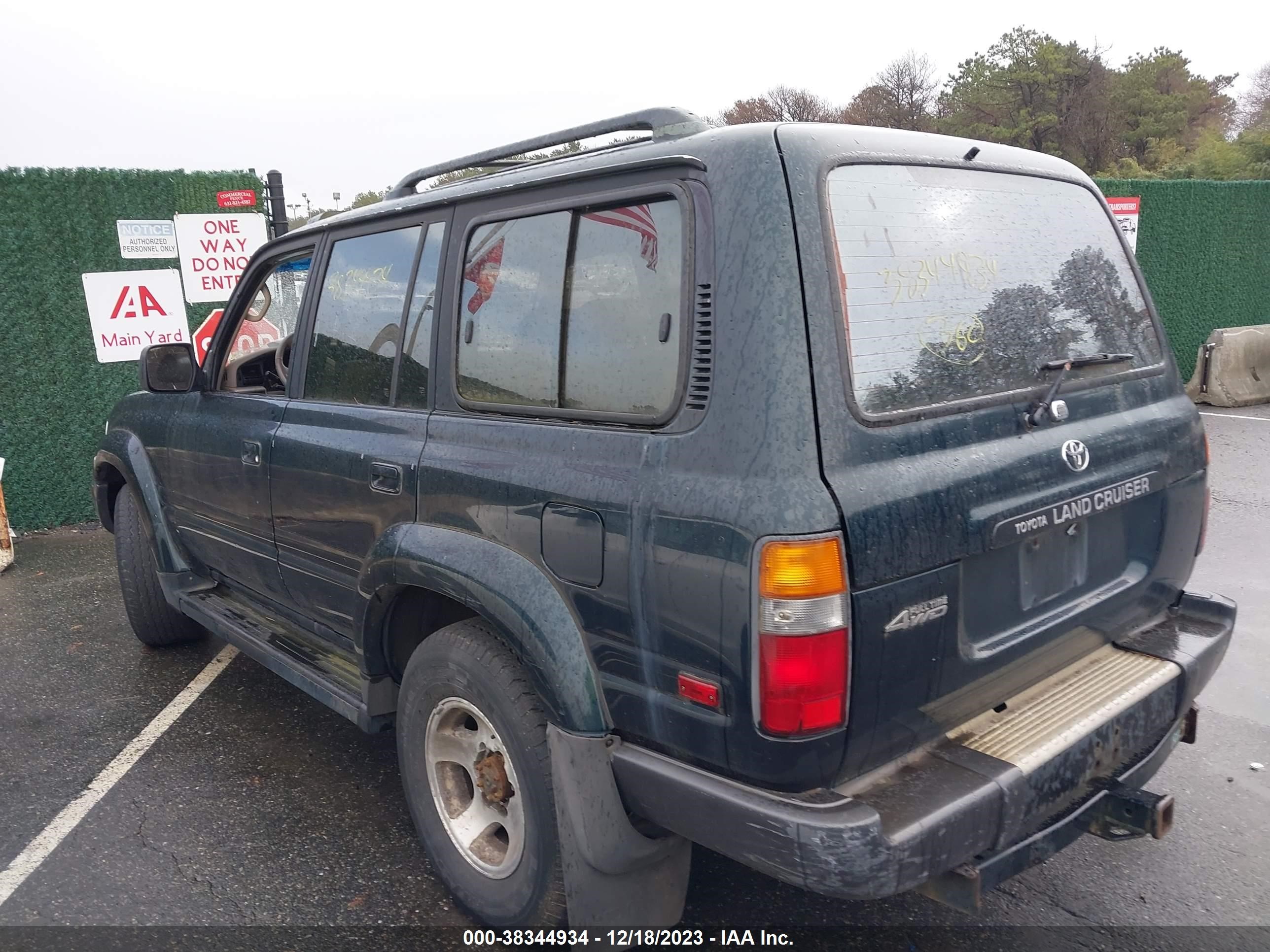 Photo 2 VIN: JT3HJ85J1V0161744 - TOYOTA LAND CRUISER 