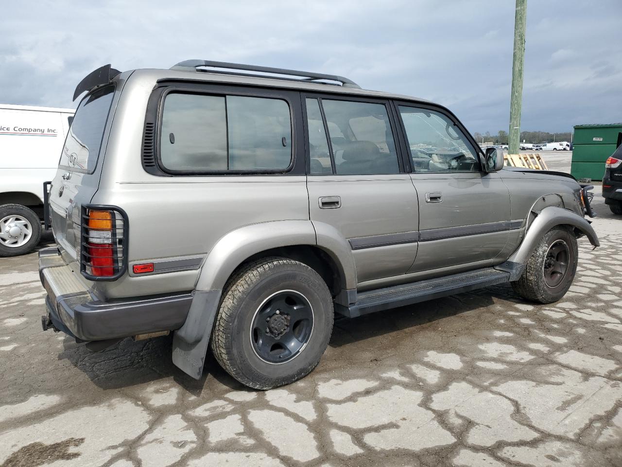 Photo 2 VIN: JT3HJ85J2V0172803 - TOYOTA LAND CRUISER 