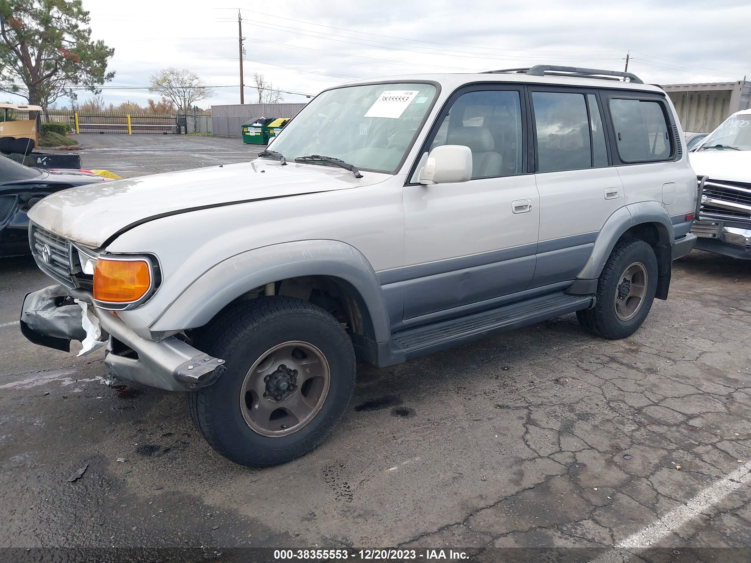 Photo 1 VIN: JT3HJ85JXV0177568 - TOYOTA LAND CRUISER 