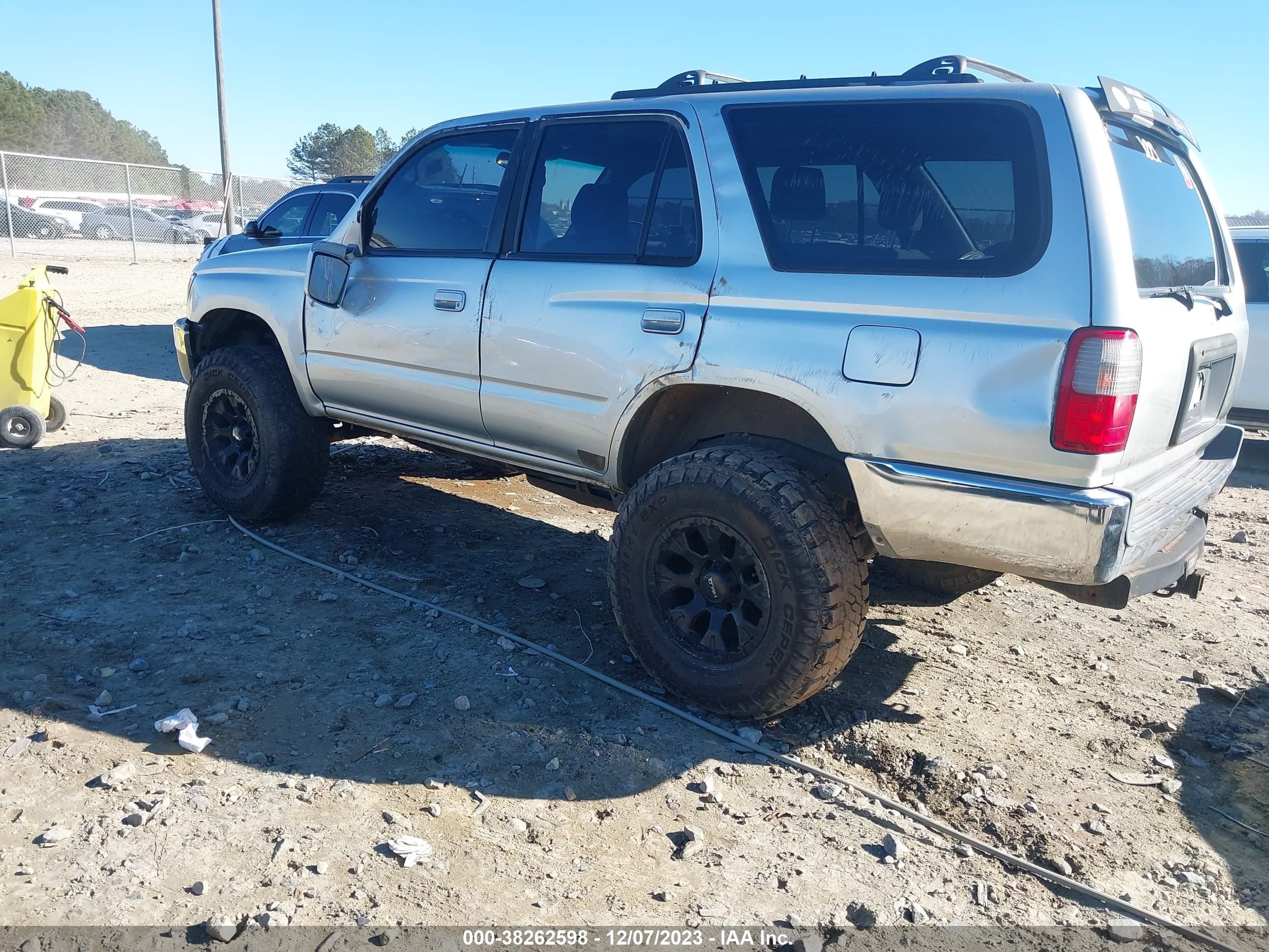 Photo 2 VIN: JT3HN86R2X0239413 - TOYOTA 4RUNNER 