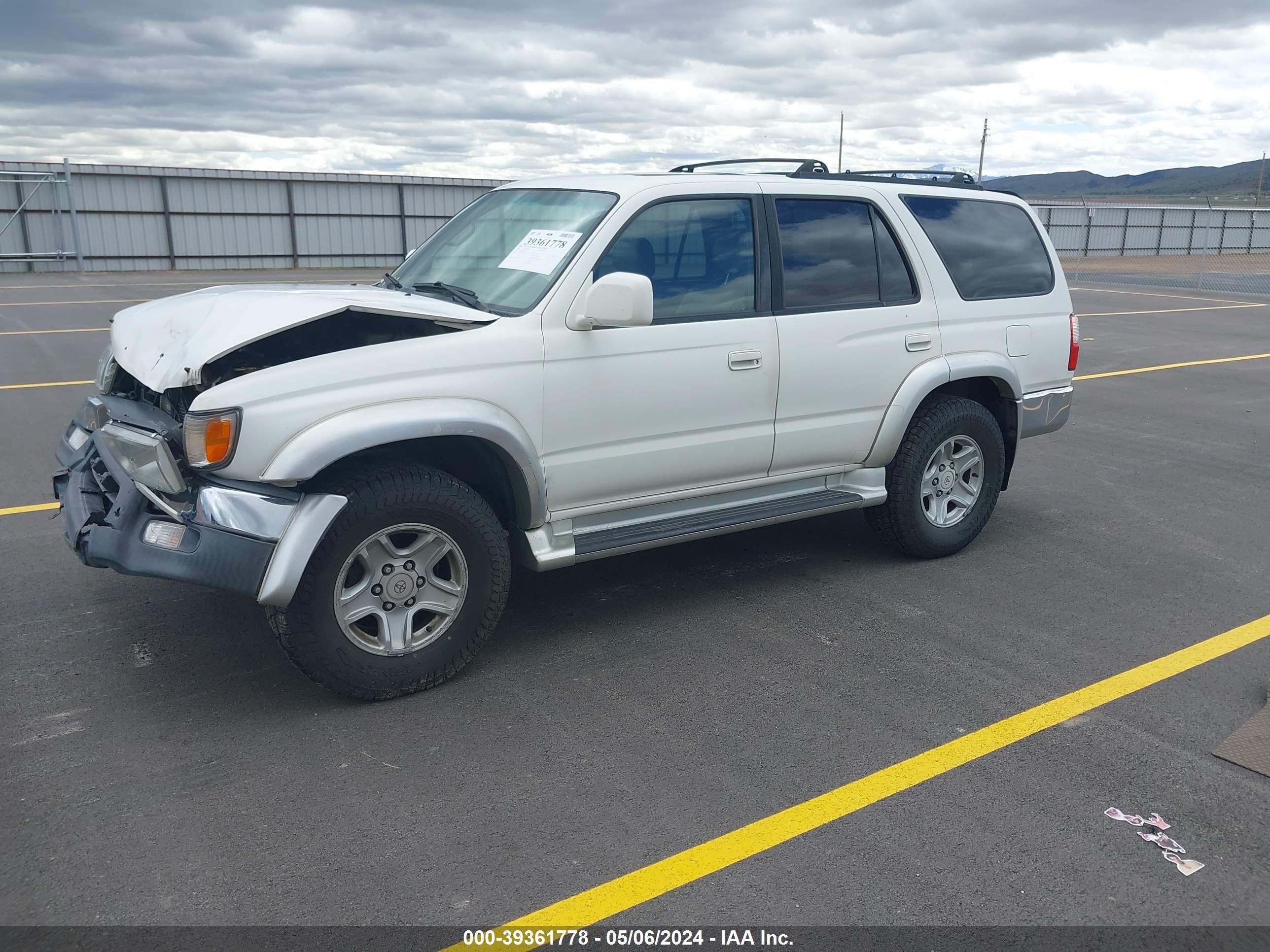 Photo 1 VIN: JT3HN86R429062657 - TOYOTA 4RUNNER 