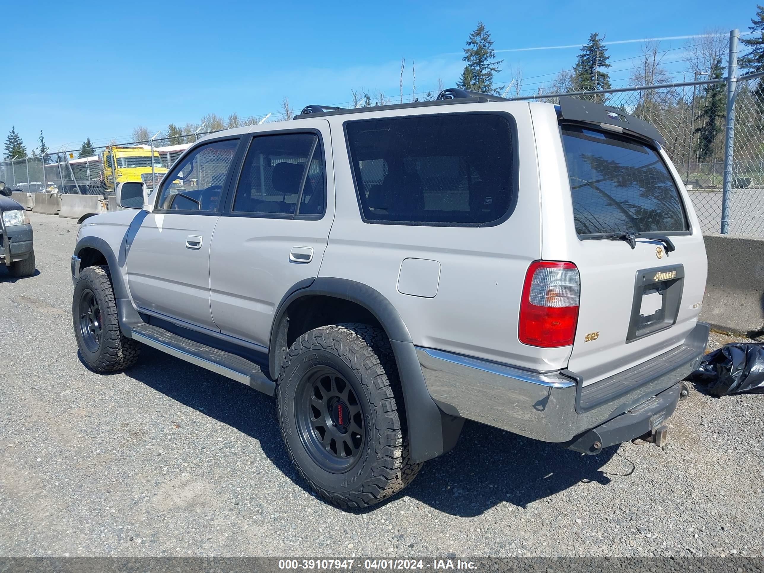 Photo 3 VIN: JT3HN86R6V0106926 - TOYOTA 4RUNNER 