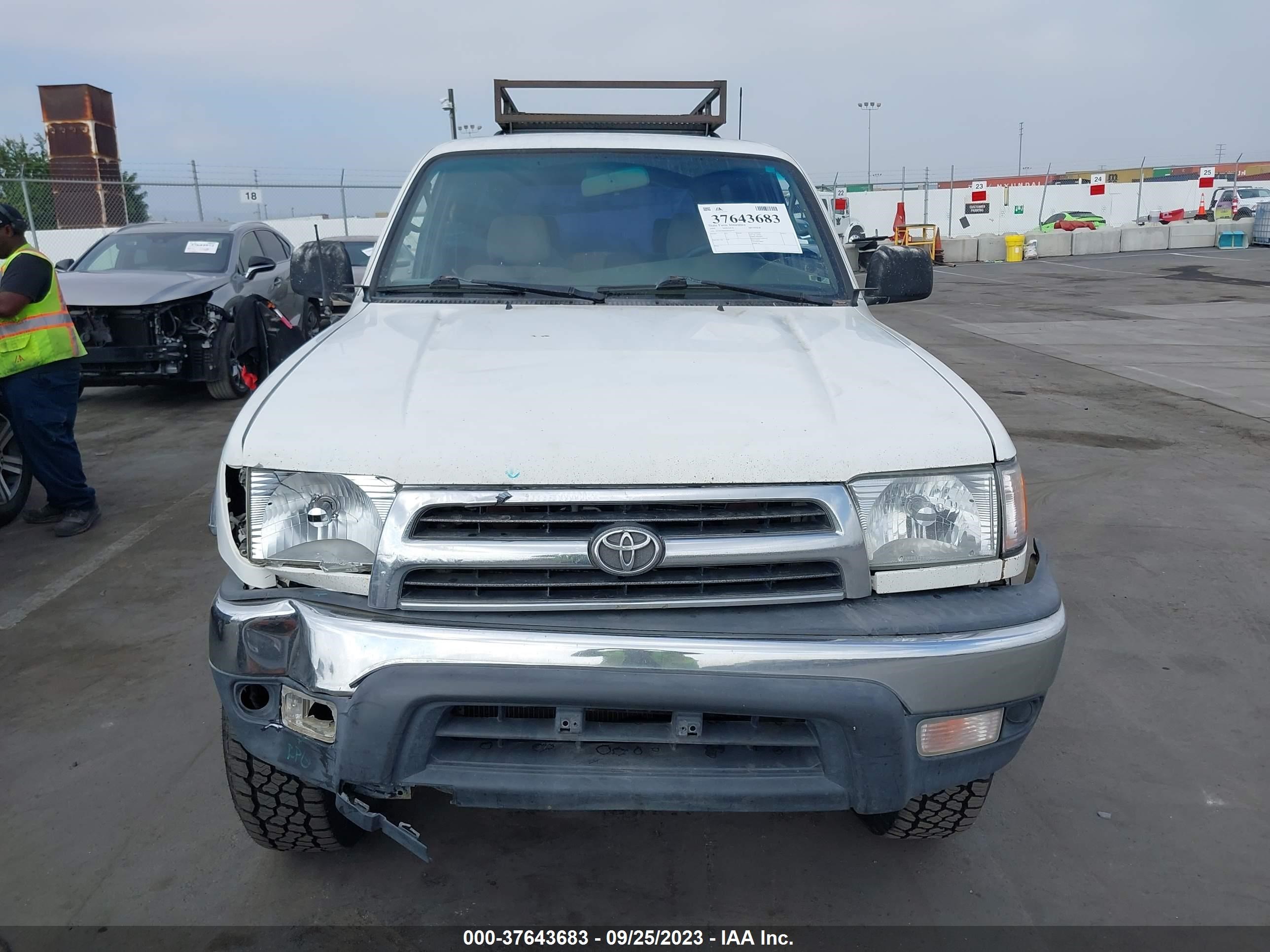 Photo 11 VIN: JT3HN86R6X0228592 - TOYOTA 4RUNNER 