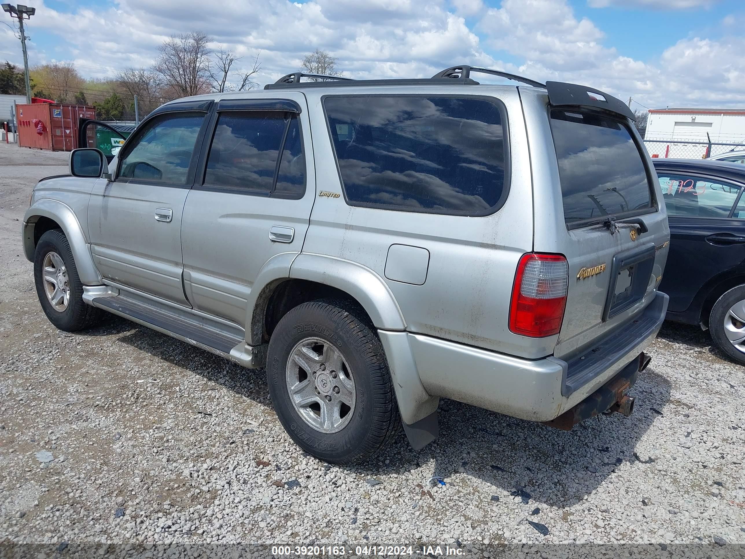 Photo 2 VIN: JT3HN87R0Y9037357 - TOYOTA 4RUNNER 