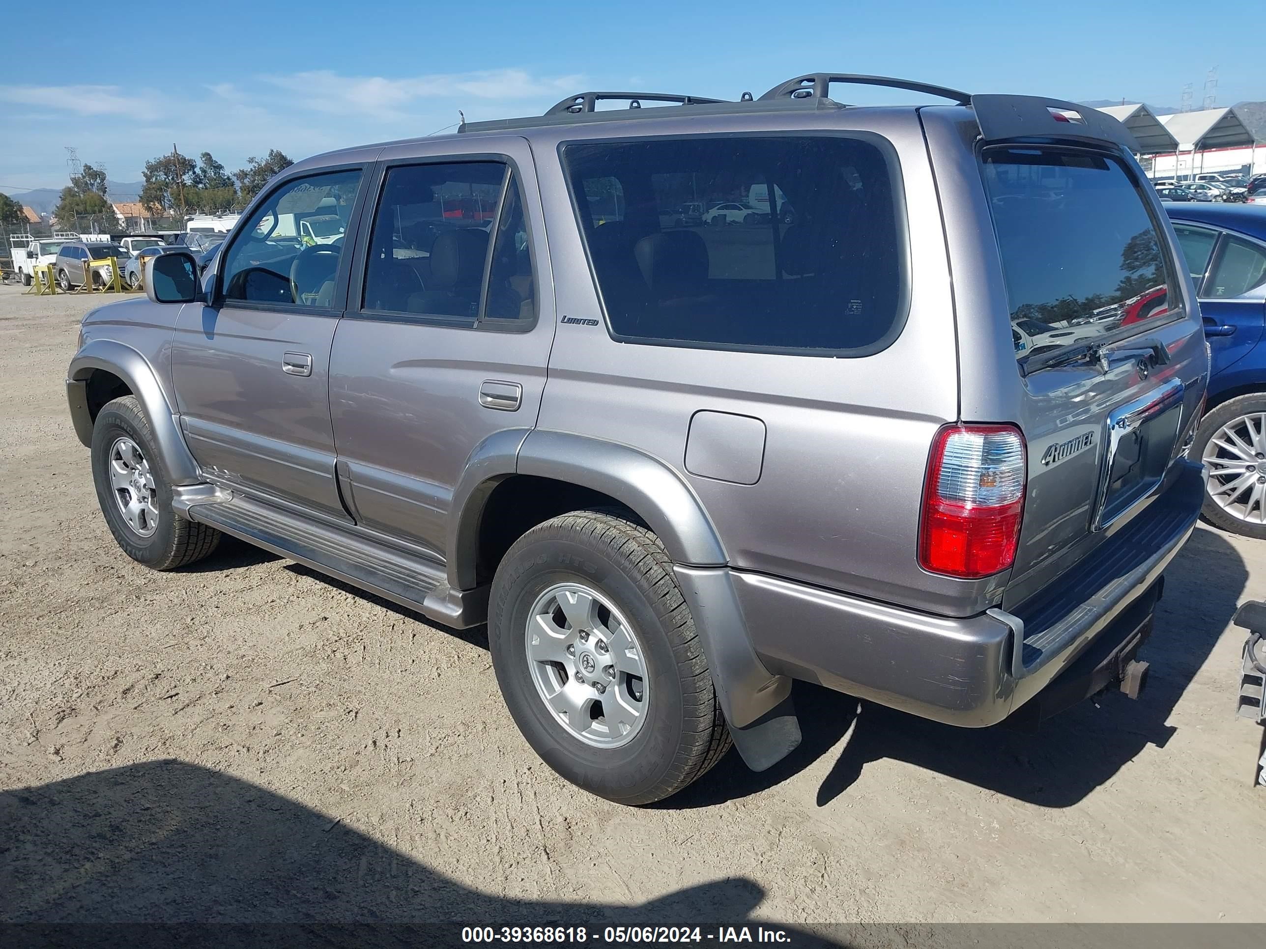 Photo 2 VIN: JT3HN87R329060865 - TOYOTA 4RUNNER 