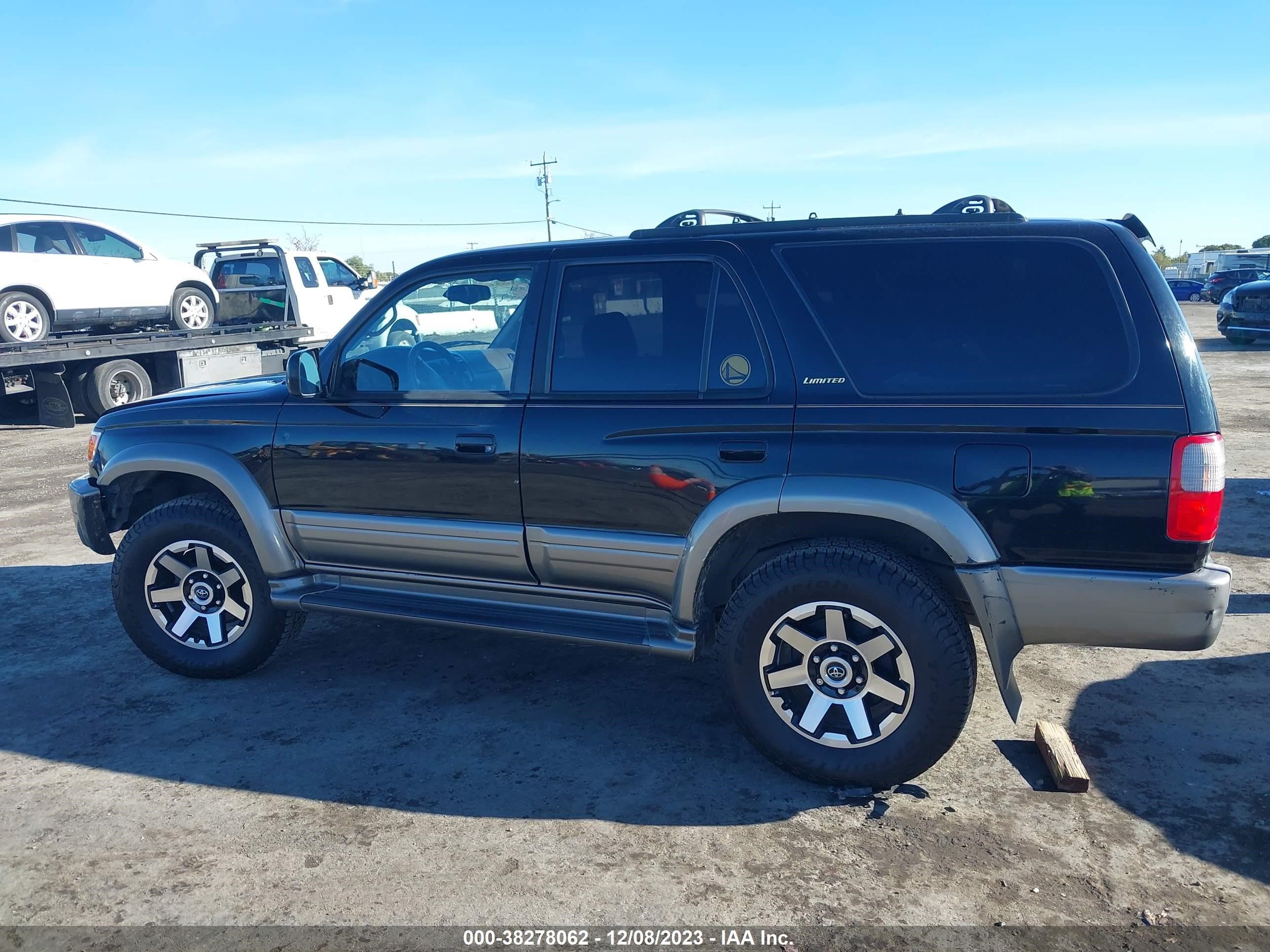 Photo 13 VIN: JT3HN87R3X0237104 - TOYOTA 4RUNNER 