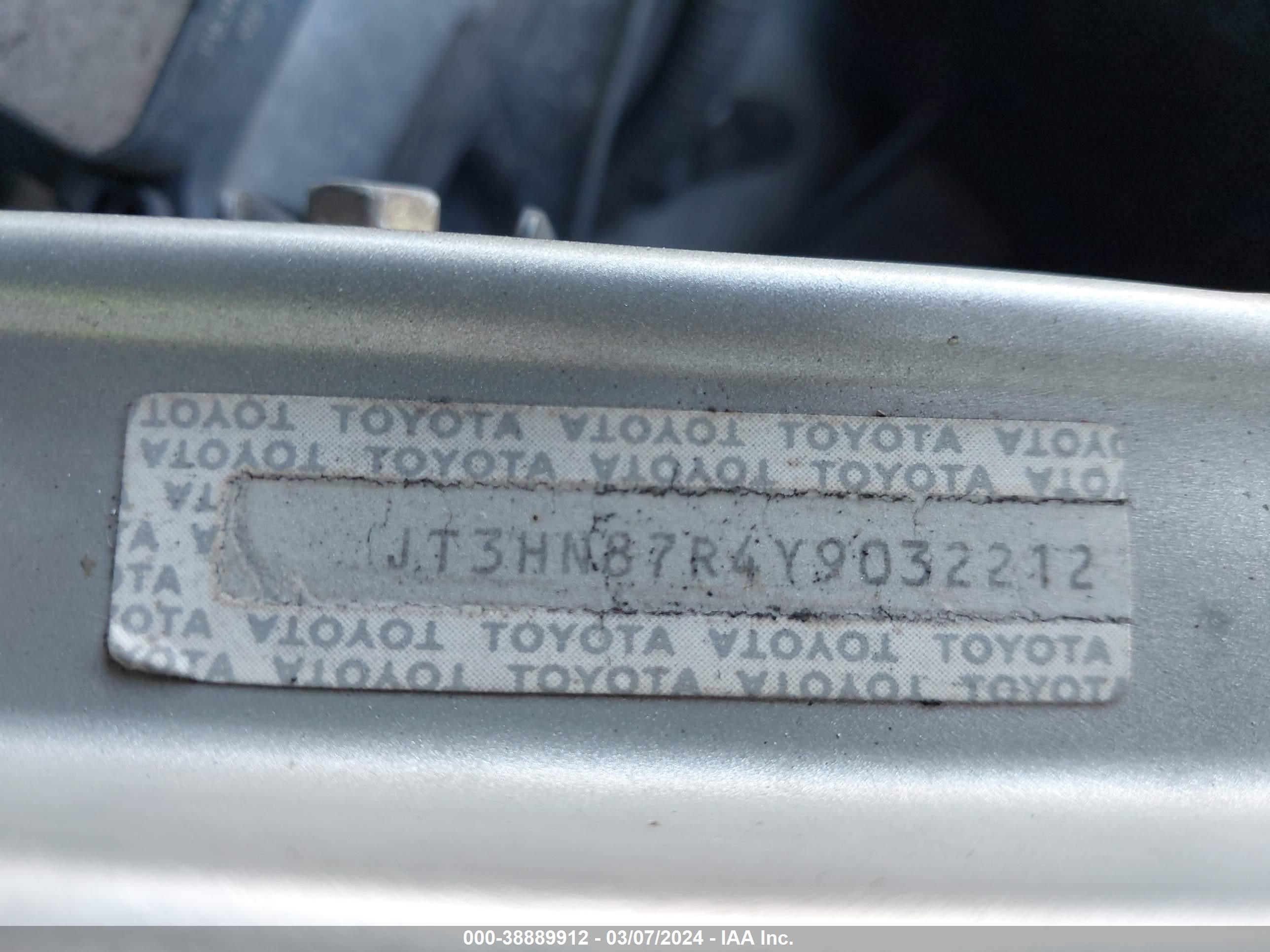 Photo 8 VIN: JT3HN87R4Y9032212 - TOYOTA 4RUNNER 