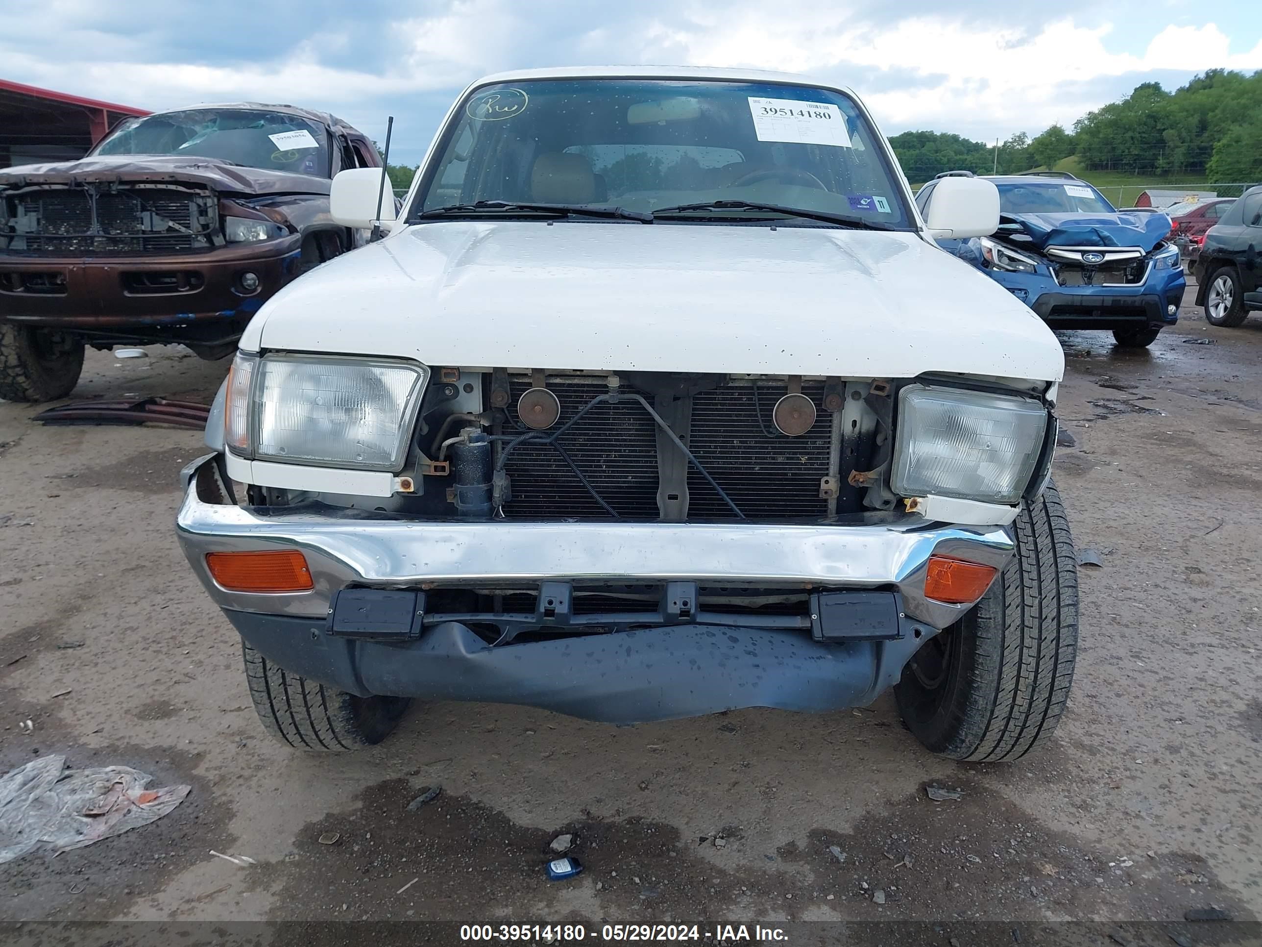 Photo 5 VIN: JT3HN87R8W0163595 - TOYOTA 4RUNNER 