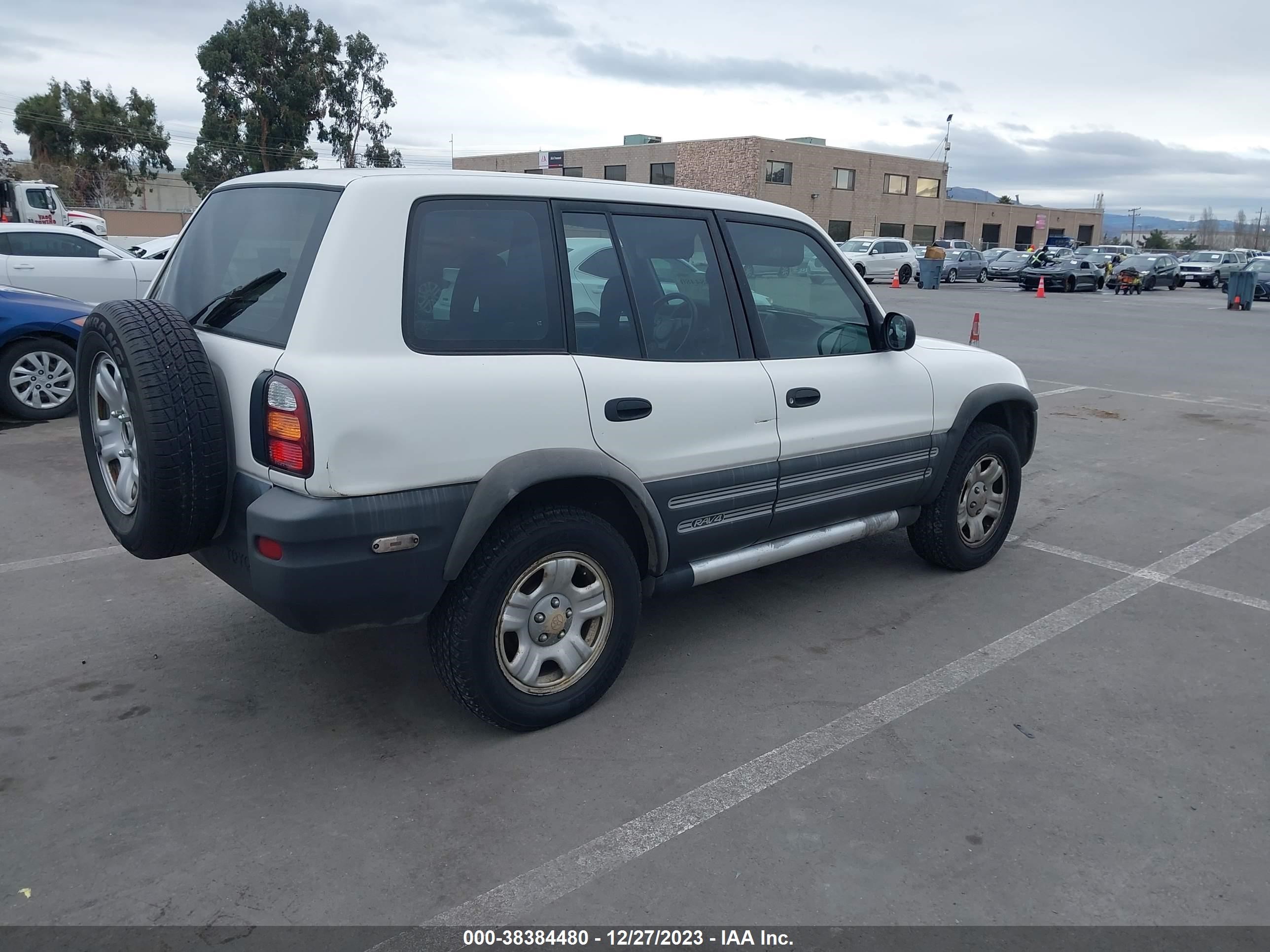 Photo 3 VIN: JT3HP10V1X7139222 - TOYOTA RAV 4 