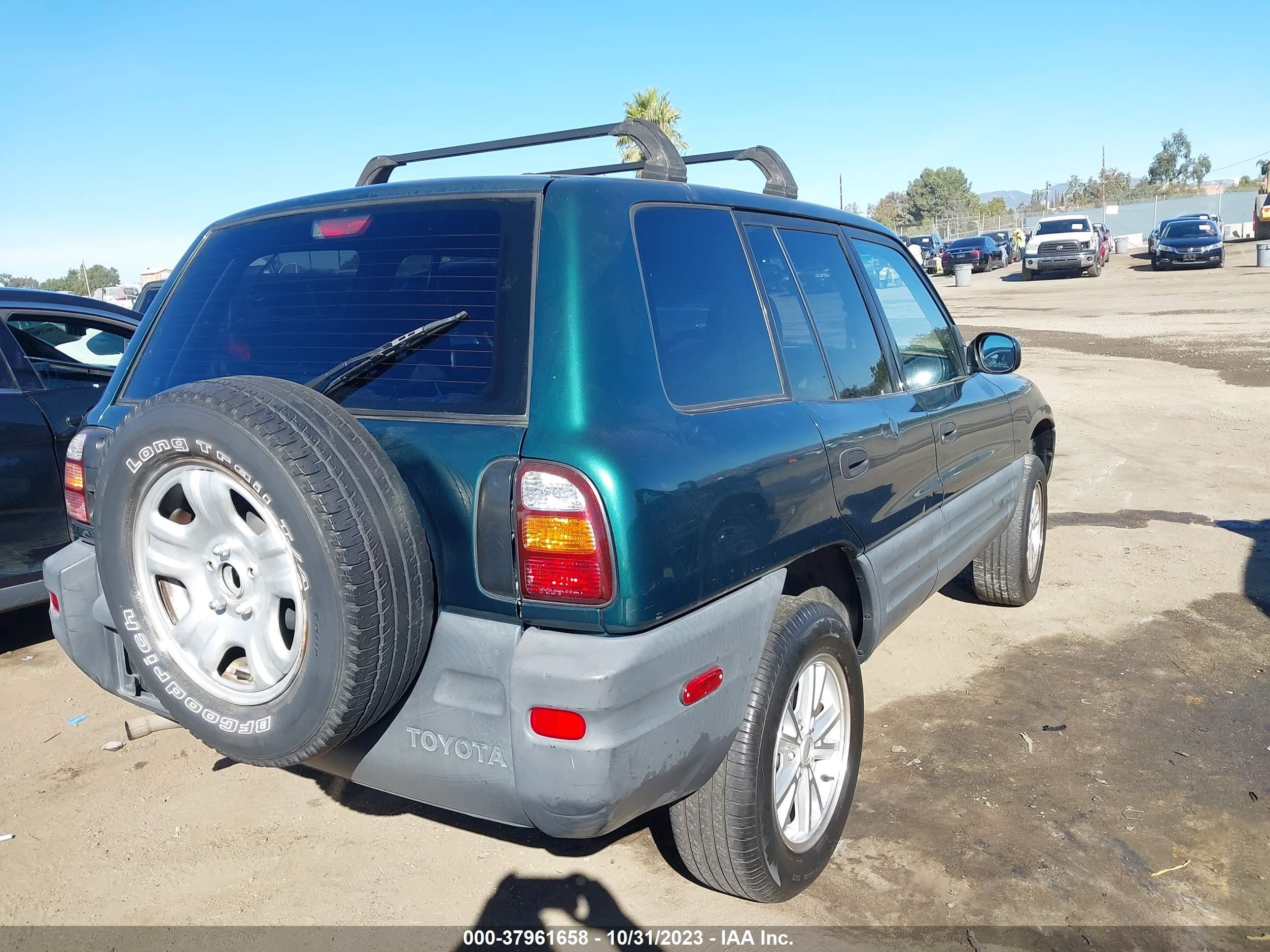 Photo 3 VIN: JT3HP10V2X7113874 - TOYOTA RAV 4 