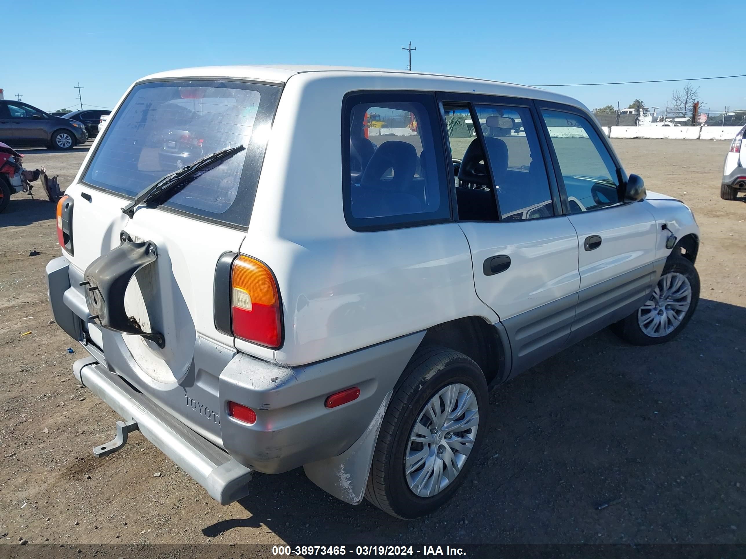 Photo 3 VIN: JT3HP10V5V7035734 - TOYOTA RAV 4 