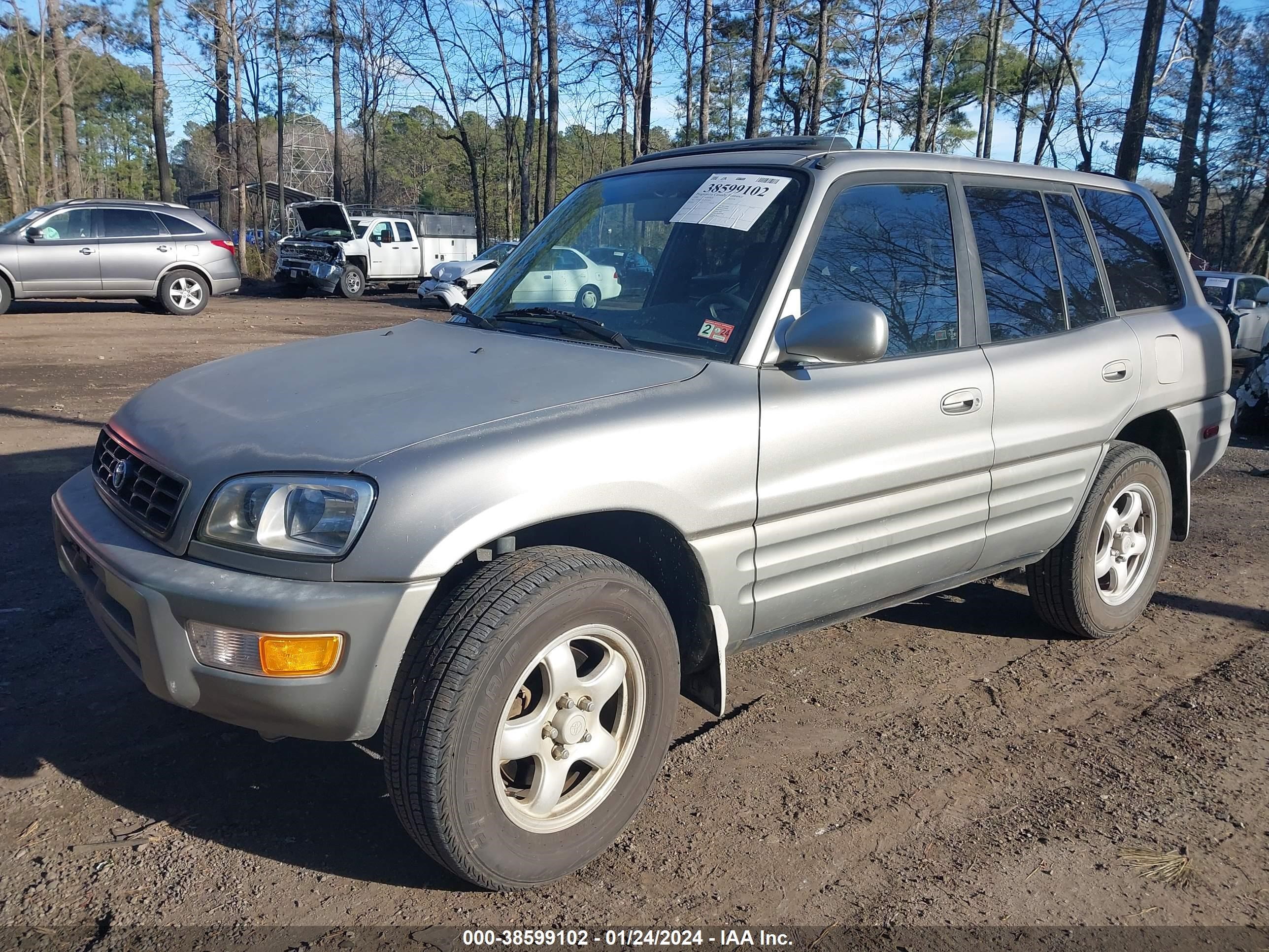 Photo 1 VIN: JT3HP10V6Y7167633 - TOYOTA RAV 4 