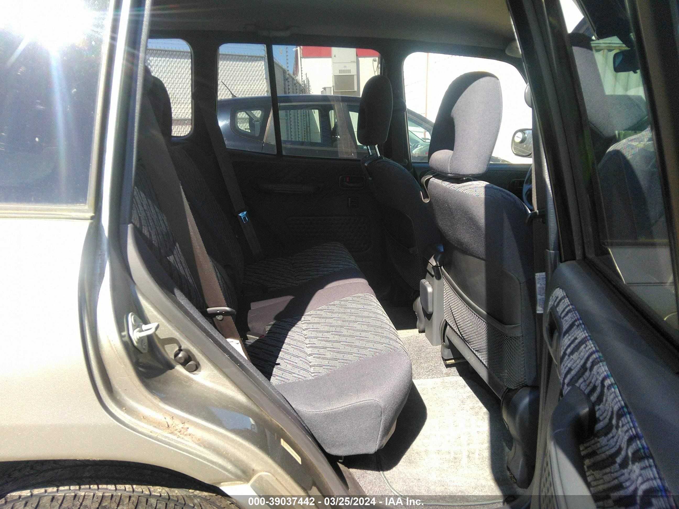 Photo 7 VIN: JT3HP10V7Y7151764 - TOYOTA RAV 4 