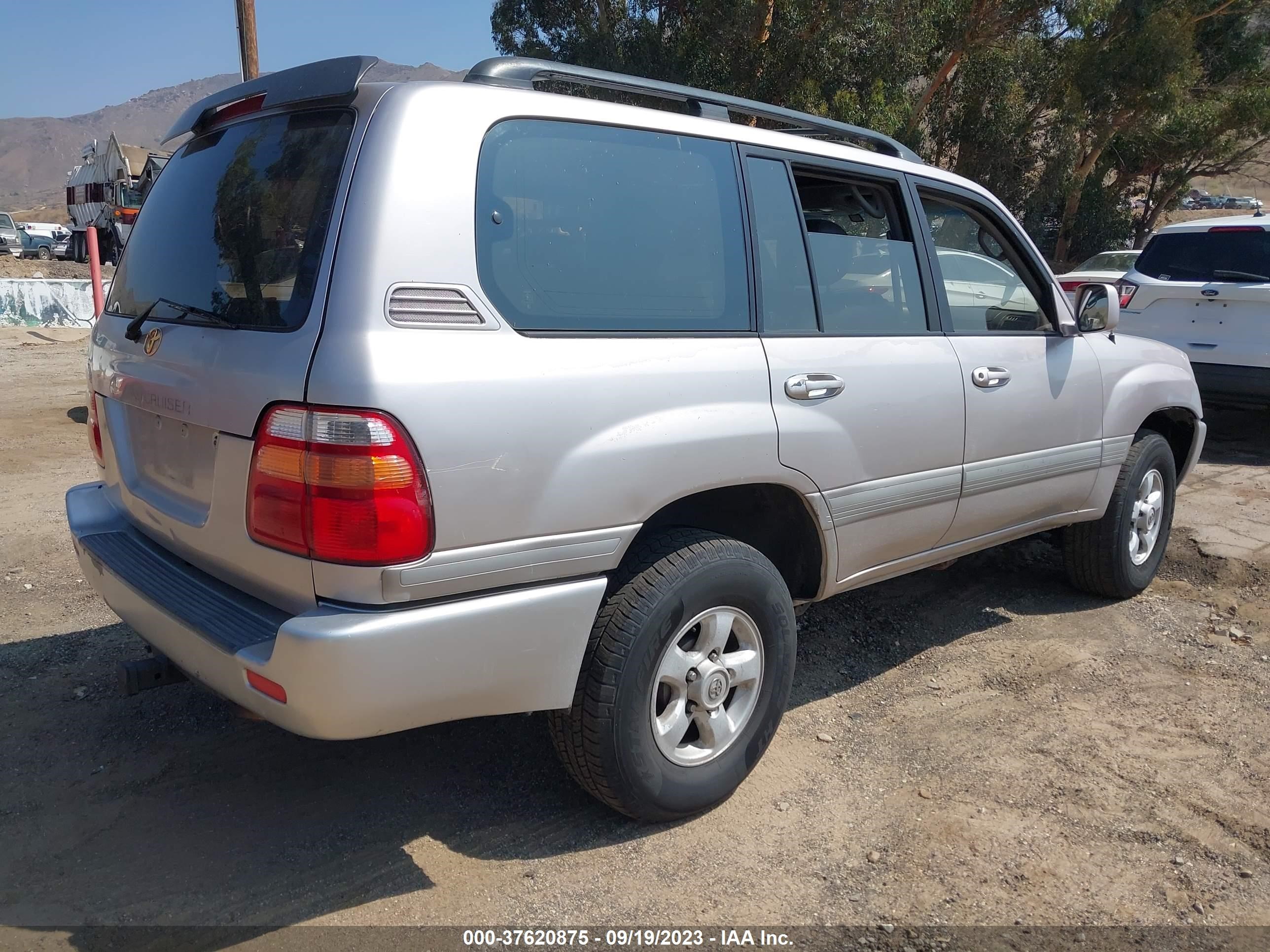 Photo 3 VIN: JT3HT05J4W0002603 - TOYOTA LAND CRUISER 