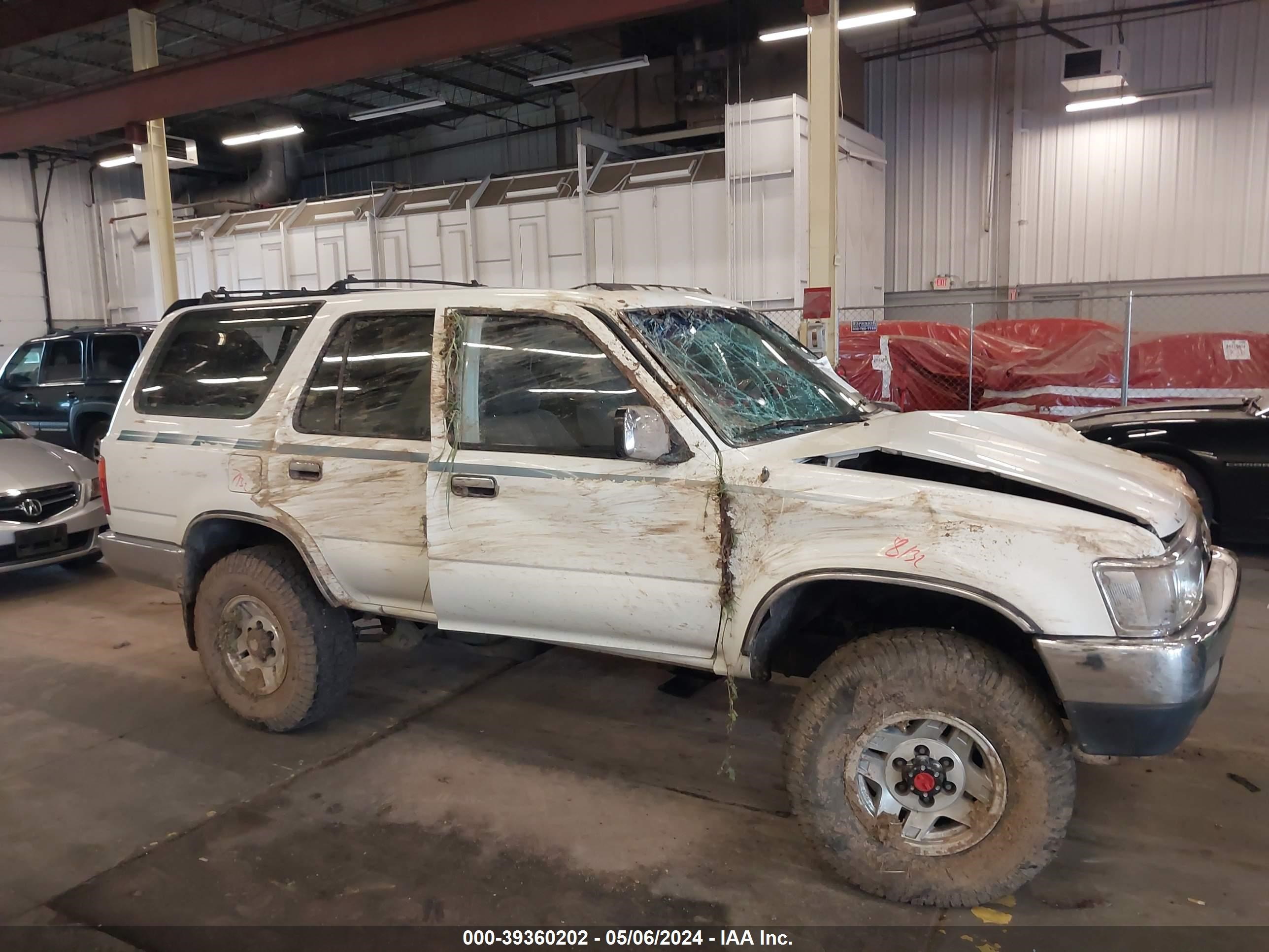 Photo 11 VIN: JT3VN39W8N0080921 - TOYOTA 4RUNNER 