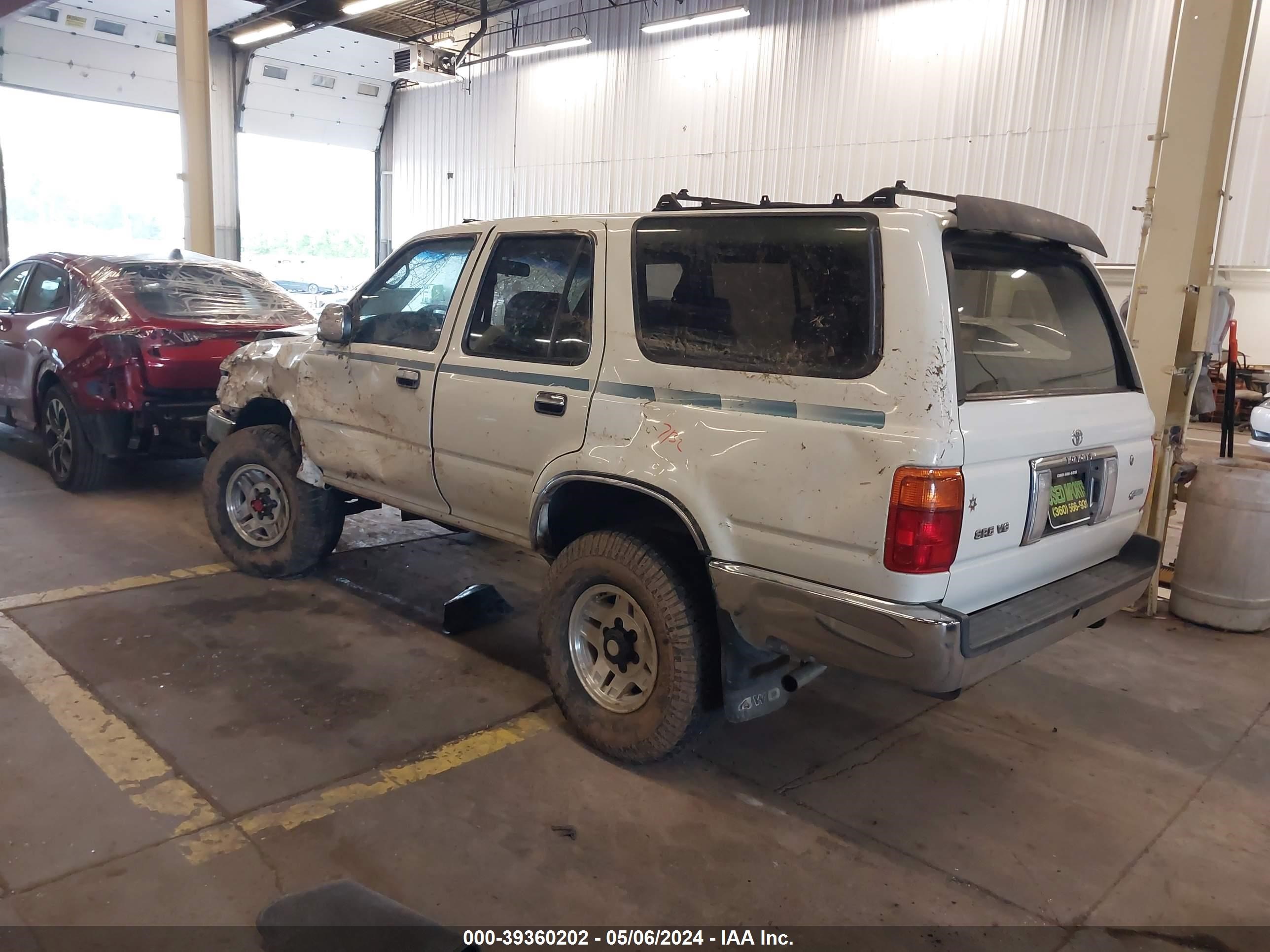 Photo 2 VIN: JT3VN39W8N0080921 - TOYOTA 4RUNNER 