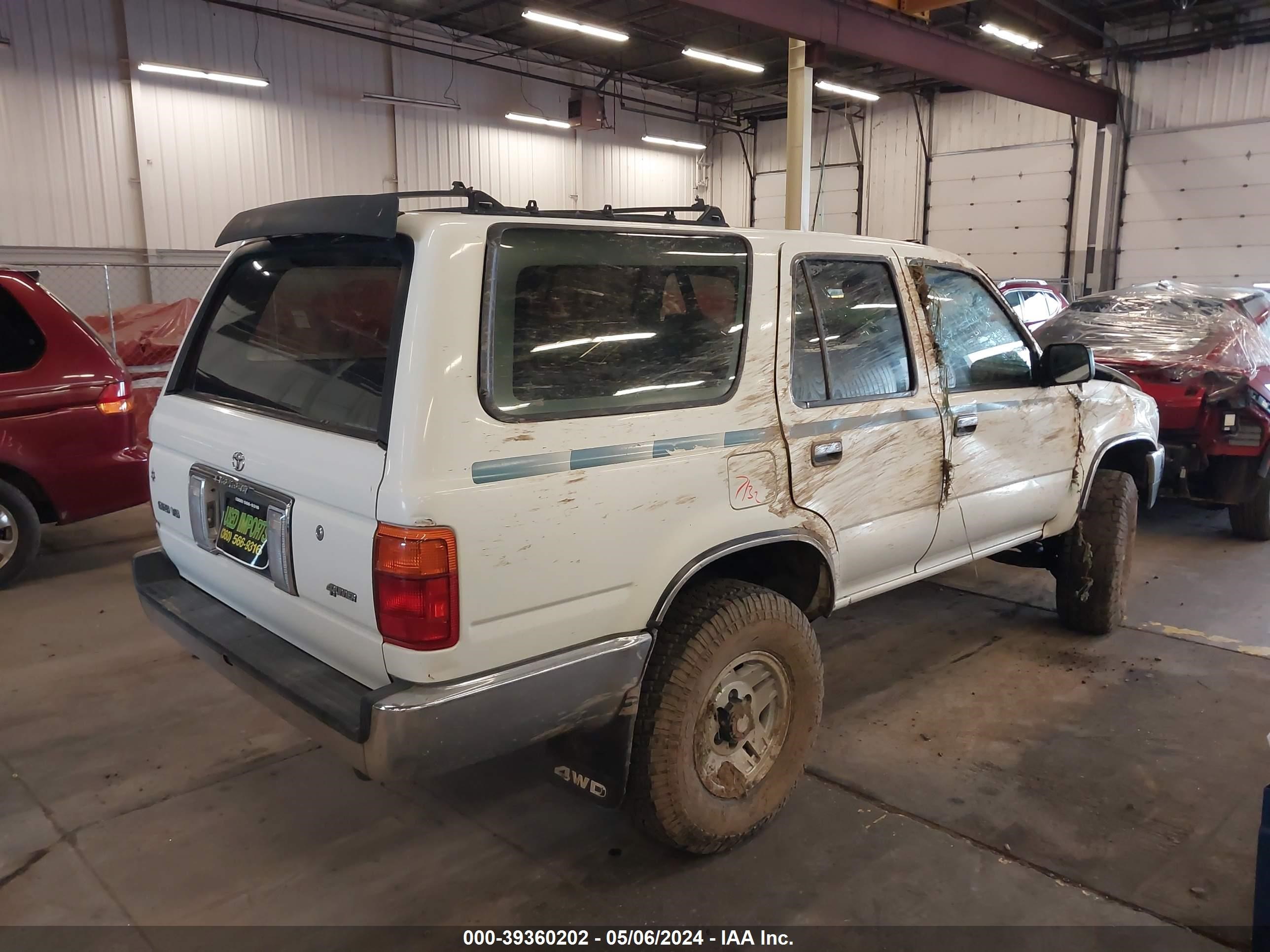 Photo 3 VIN: JT3VN39W8N0080921 - TOYOTA 4RUNNER 