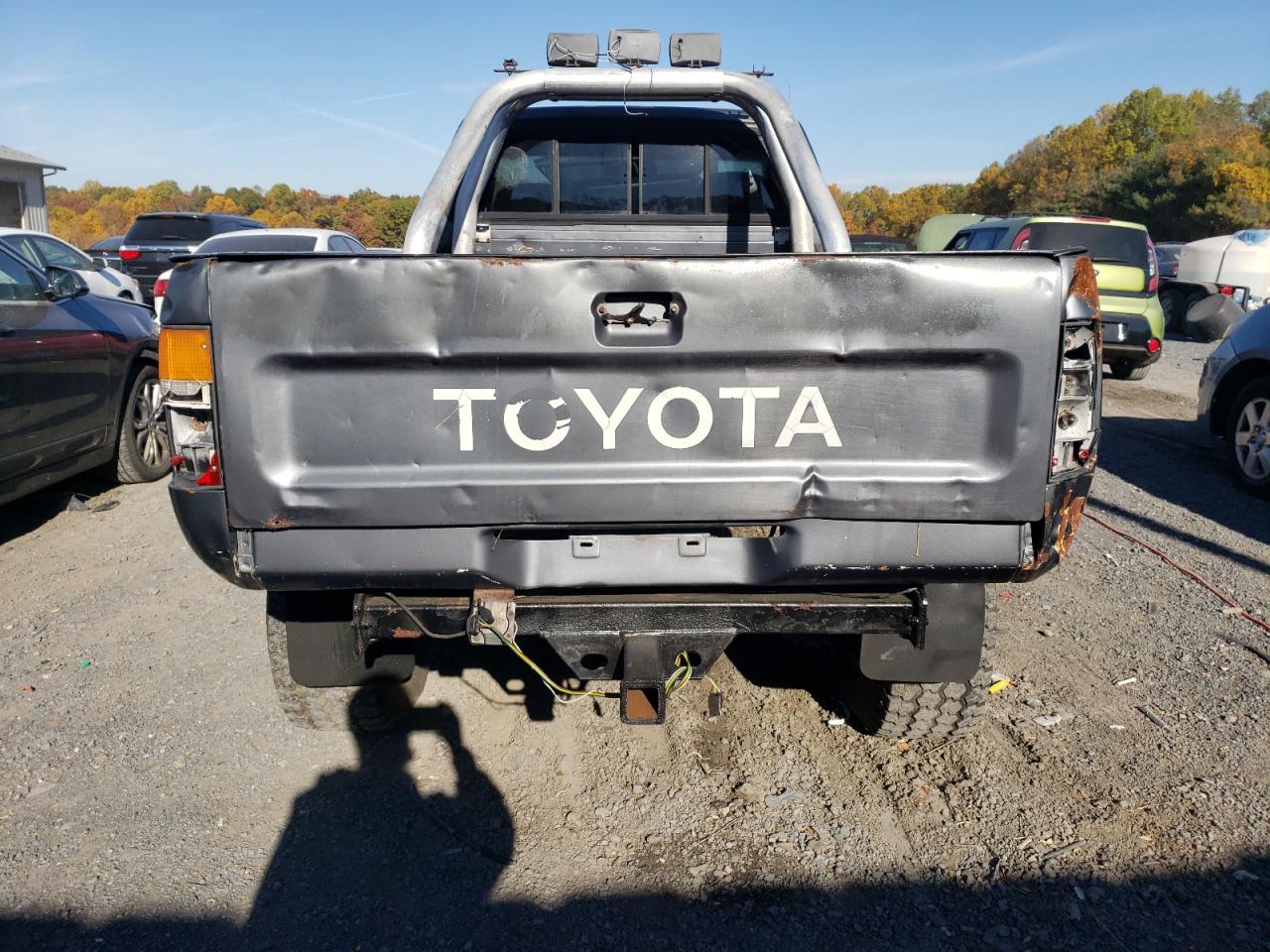 Photo 5 VIN: JT4RN01P3M7042342 - TOYOTA PICKUP 