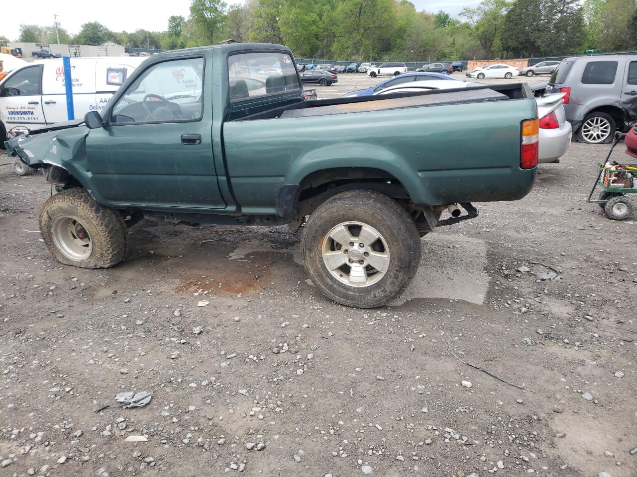 Photo 1 VIN: JT4RN01P5N0032597 - TOYOTA PICKUP 