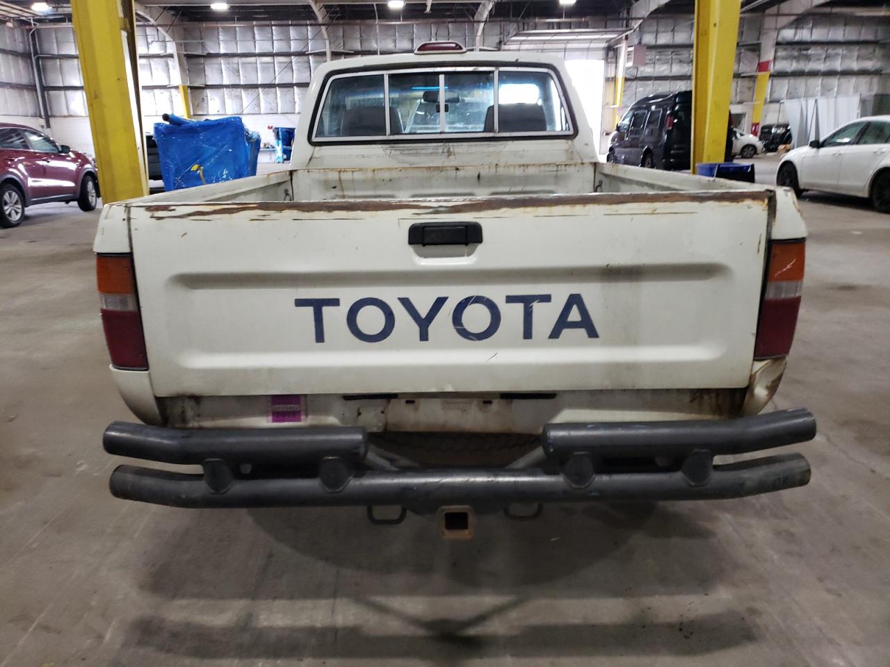 Photo 5 VIN: JT4RN01P6R7069378 - TOYOTA PICKUP 