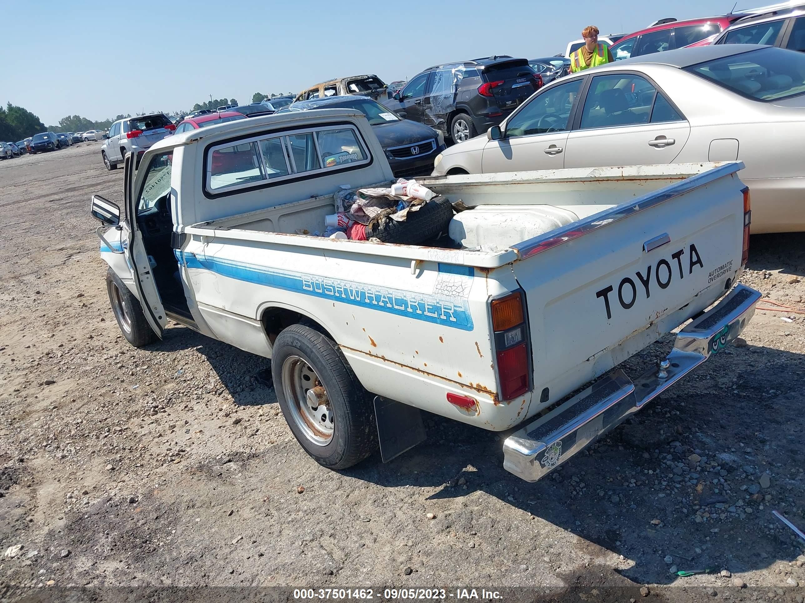 Photo 2 VIN: JT4RN44D0C0058241 - TOYOTA NULL 