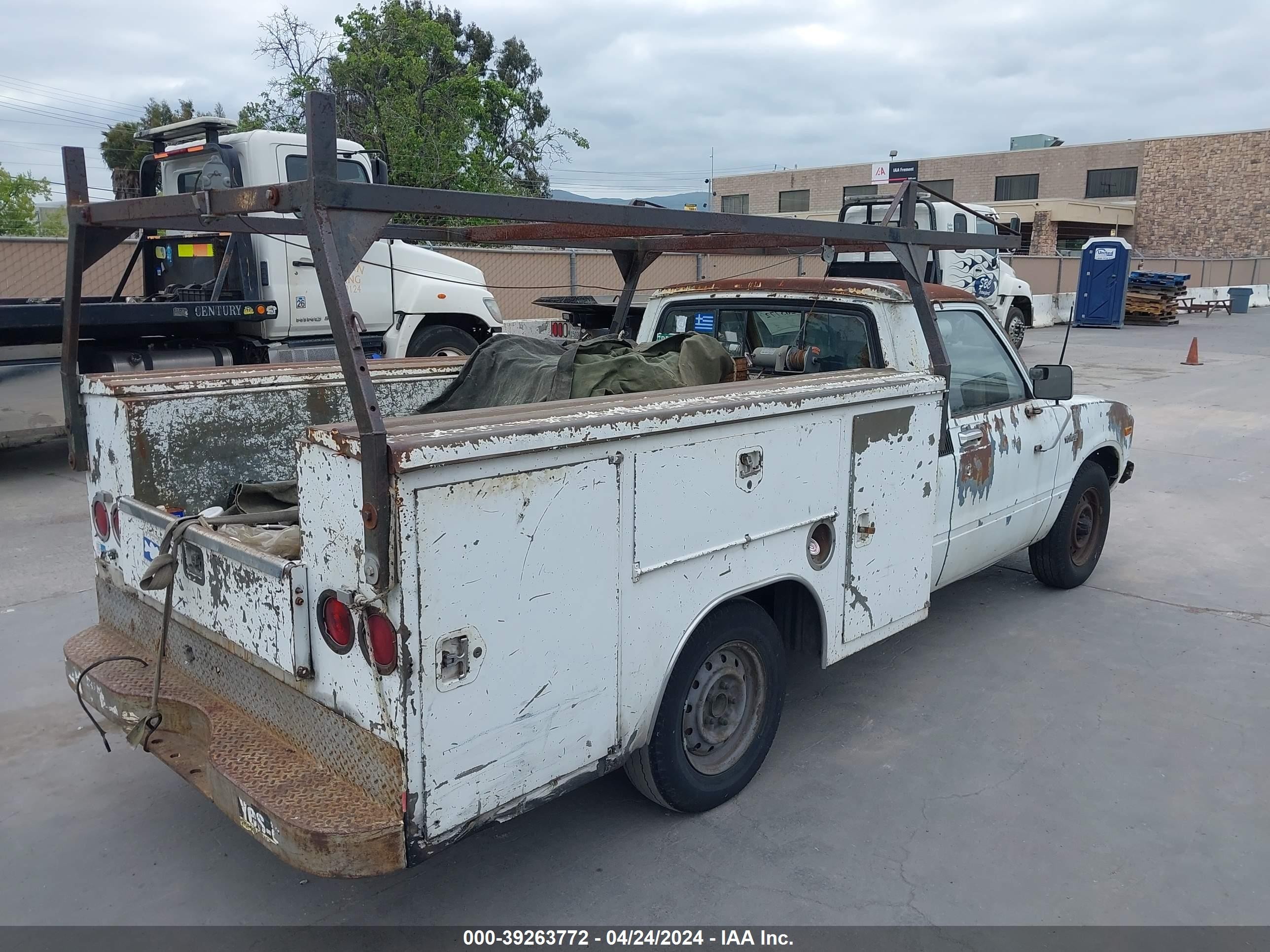 Photo 3 VIN: JT4RN44R7D1119494 - TOYOTA PICKUP 