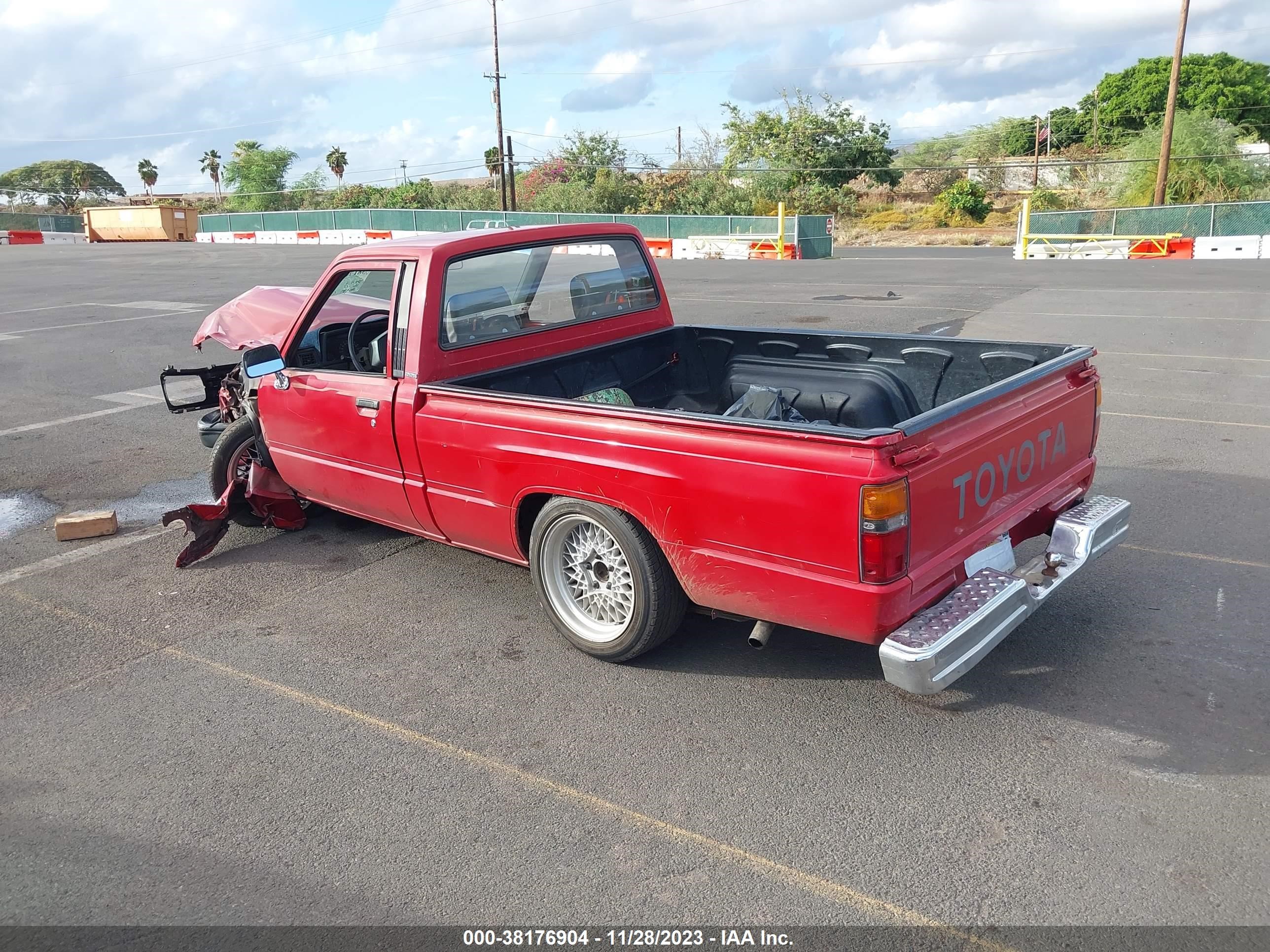 Photo 2 VIN: JT4RN50R1H0259953 - TOYOTA PICKUP 