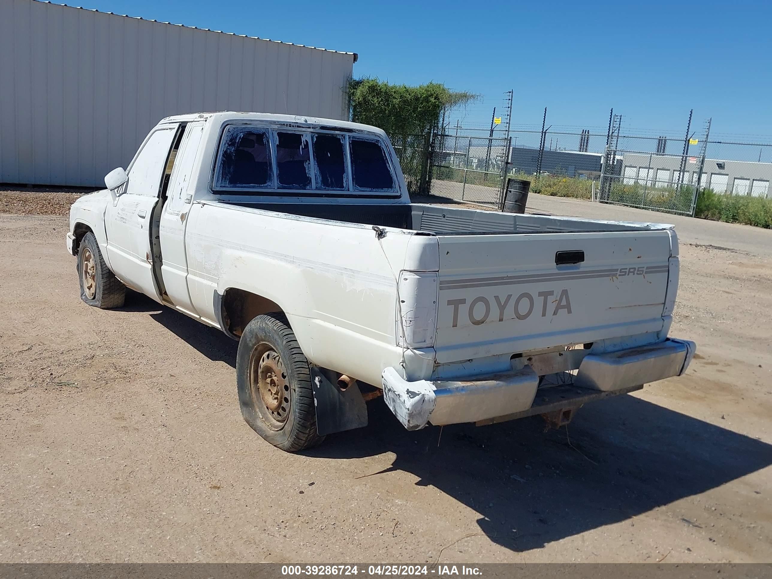 Photo 2 VIN: JT4RN56G4G0169779 - TOYOTA PICKUP 