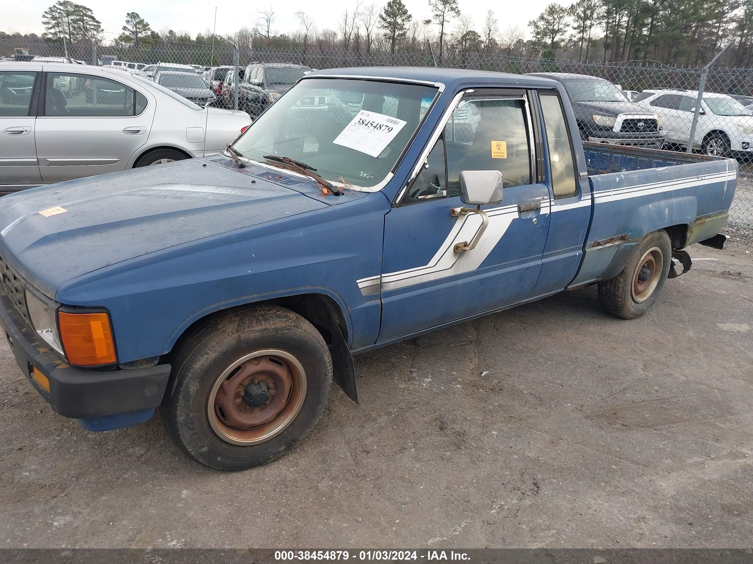 Photo 5 VIN: JT4RN56S8F0104694 - TOYOTA PICKUP 