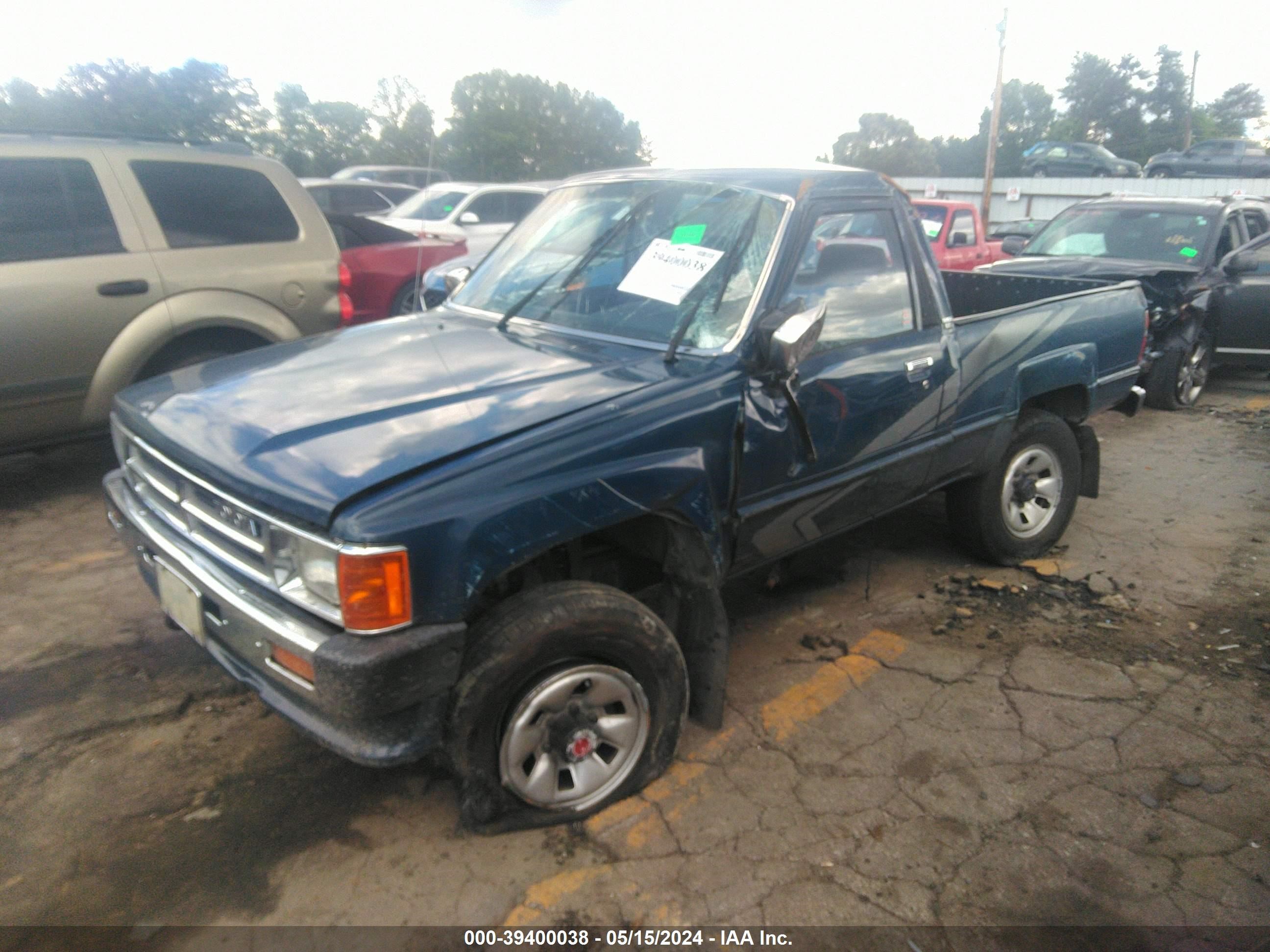 Photo 1 VIN: JT4RN63A4J0223630 - TOYOTA PICKUP 