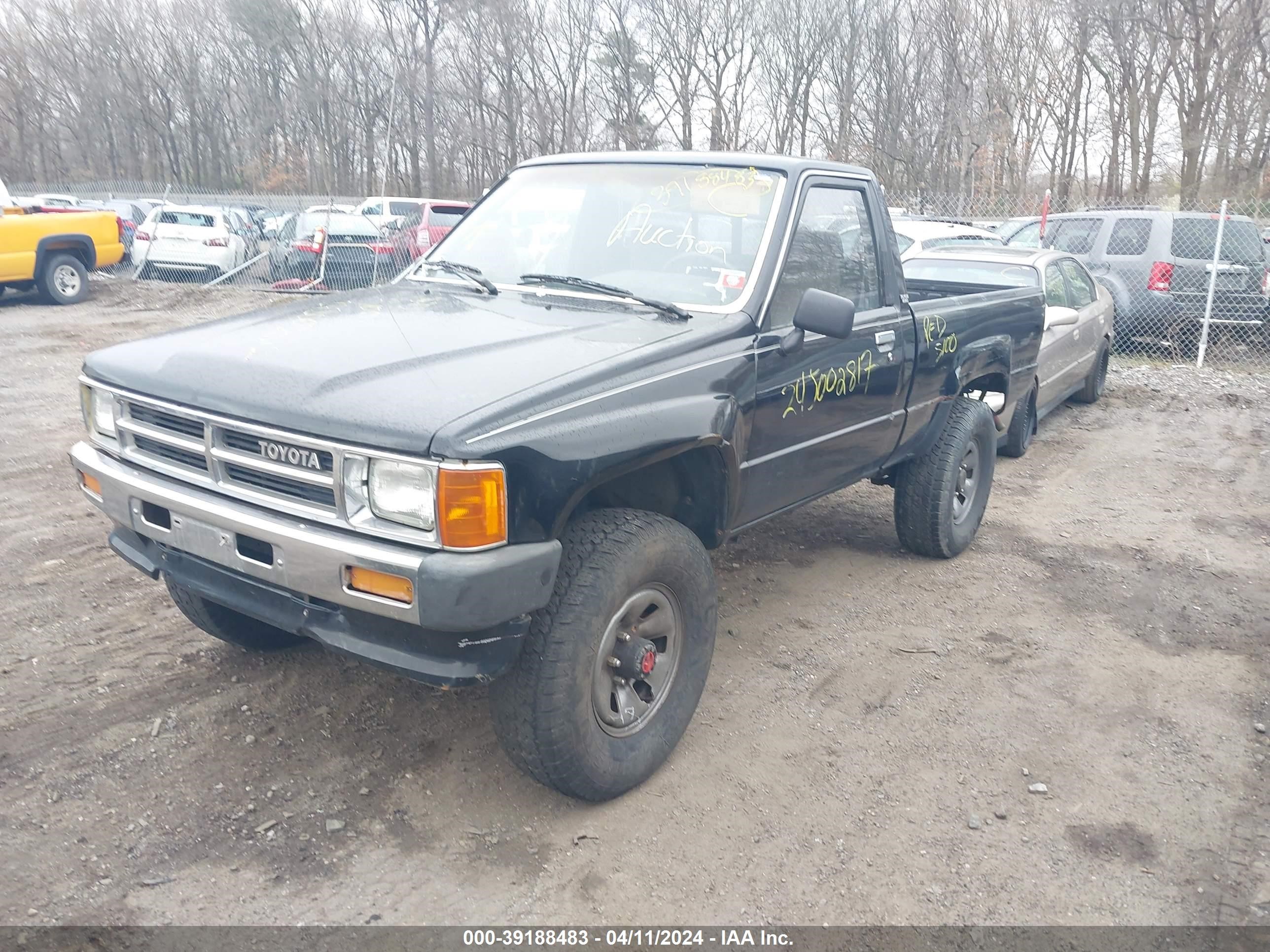 Photo 1 VIN: JT4RN63R8H0140394 - TOYOTA PICKUP 