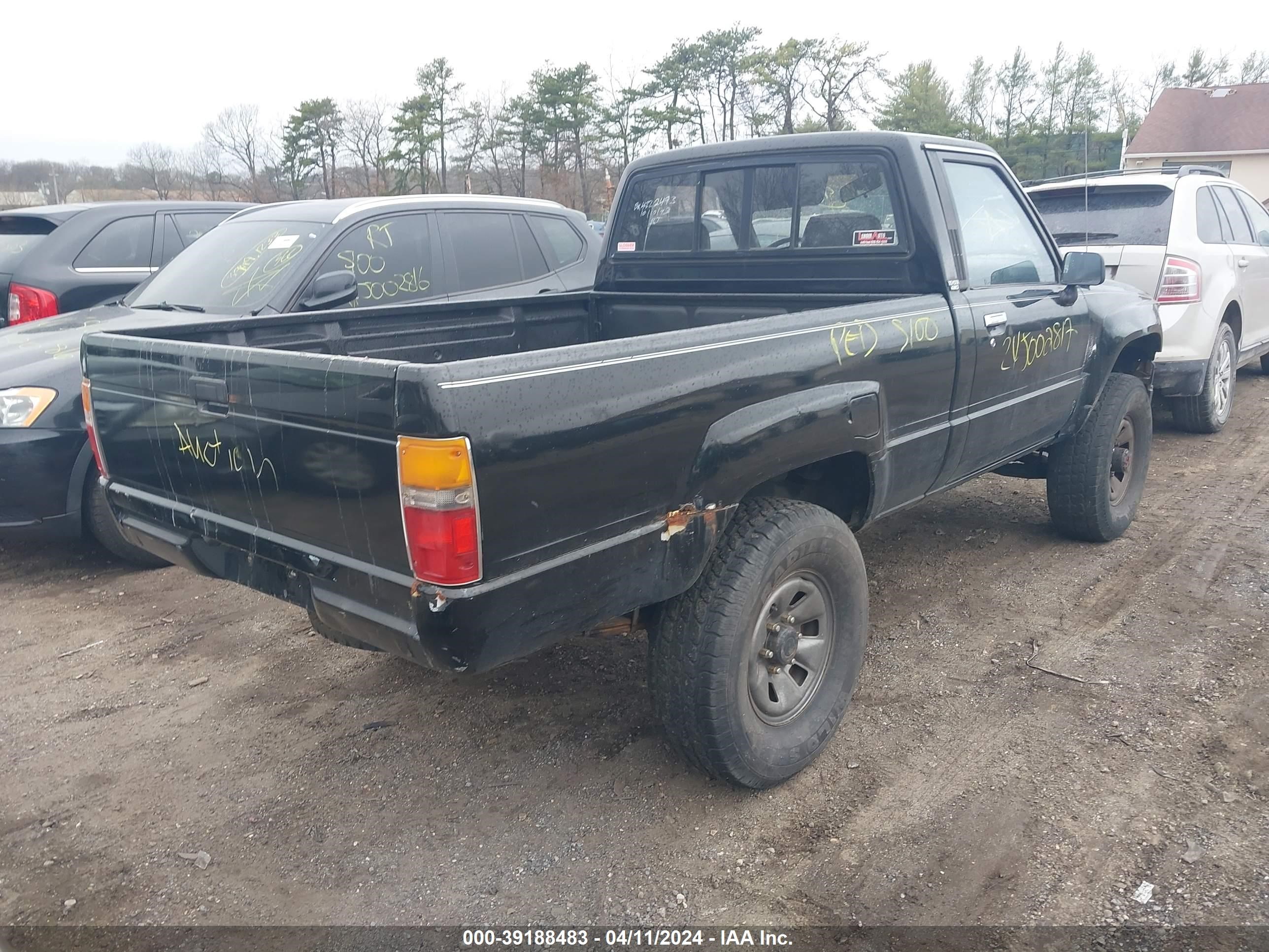 Photo 3 VIN: JT4RN63R8H0140394 - TOYOTA PICKUP 