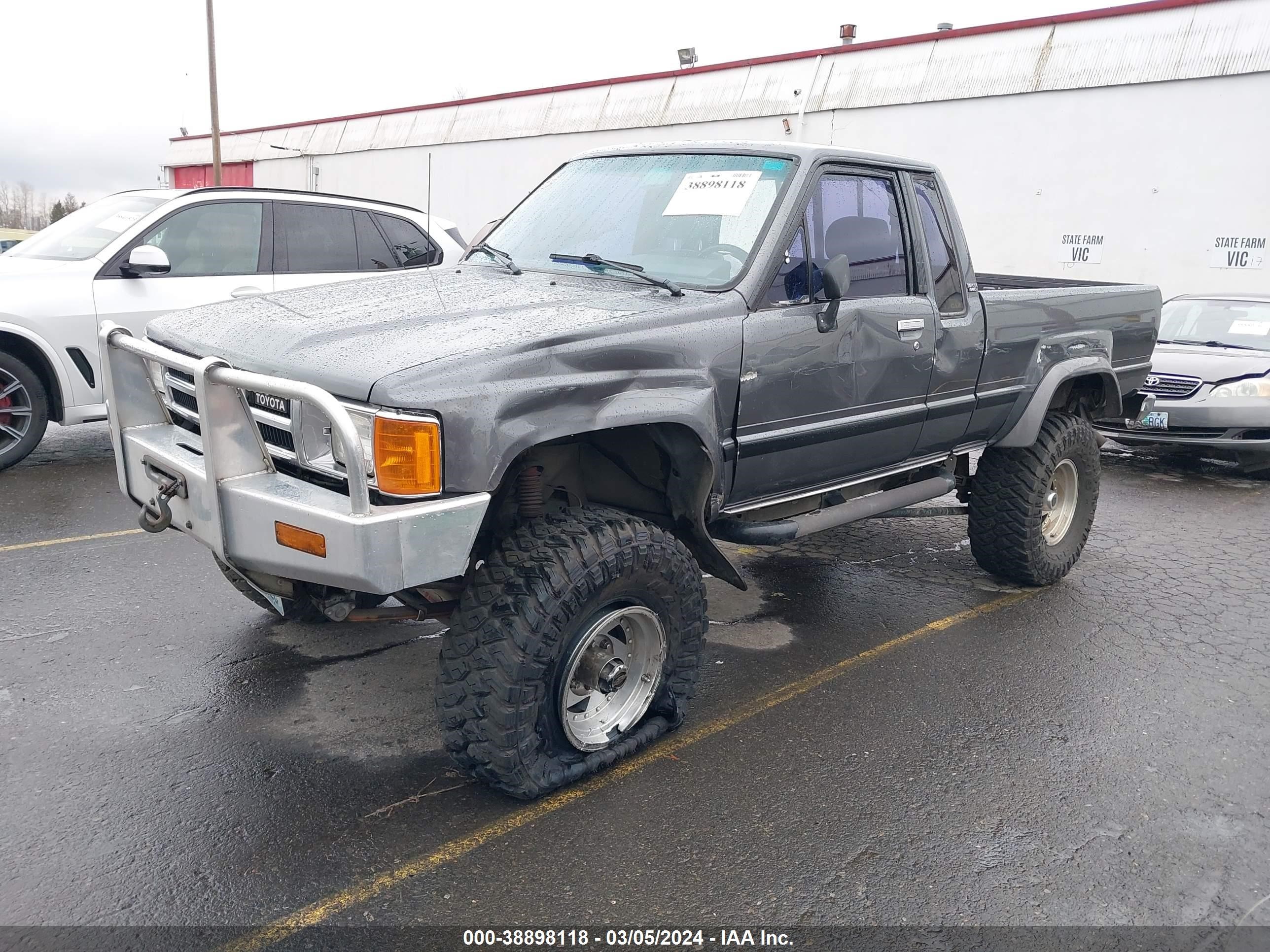 Photo 1 VIN: JT4RN66S2F5077677 - TOYOTA PICKUP 