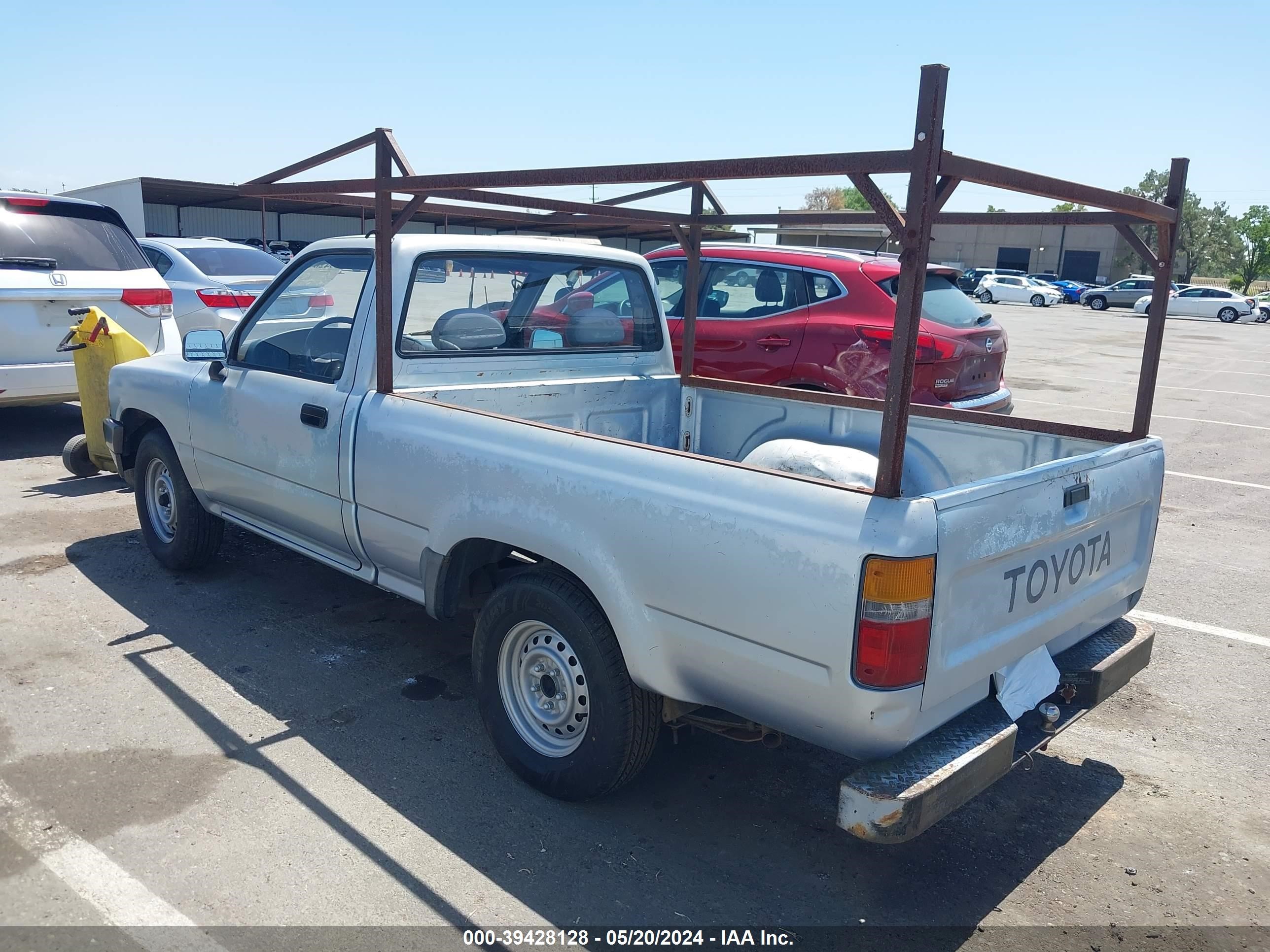 Photo 2 VIN: JT4RN81A1L5055210 - TOYOTA PICKUP 