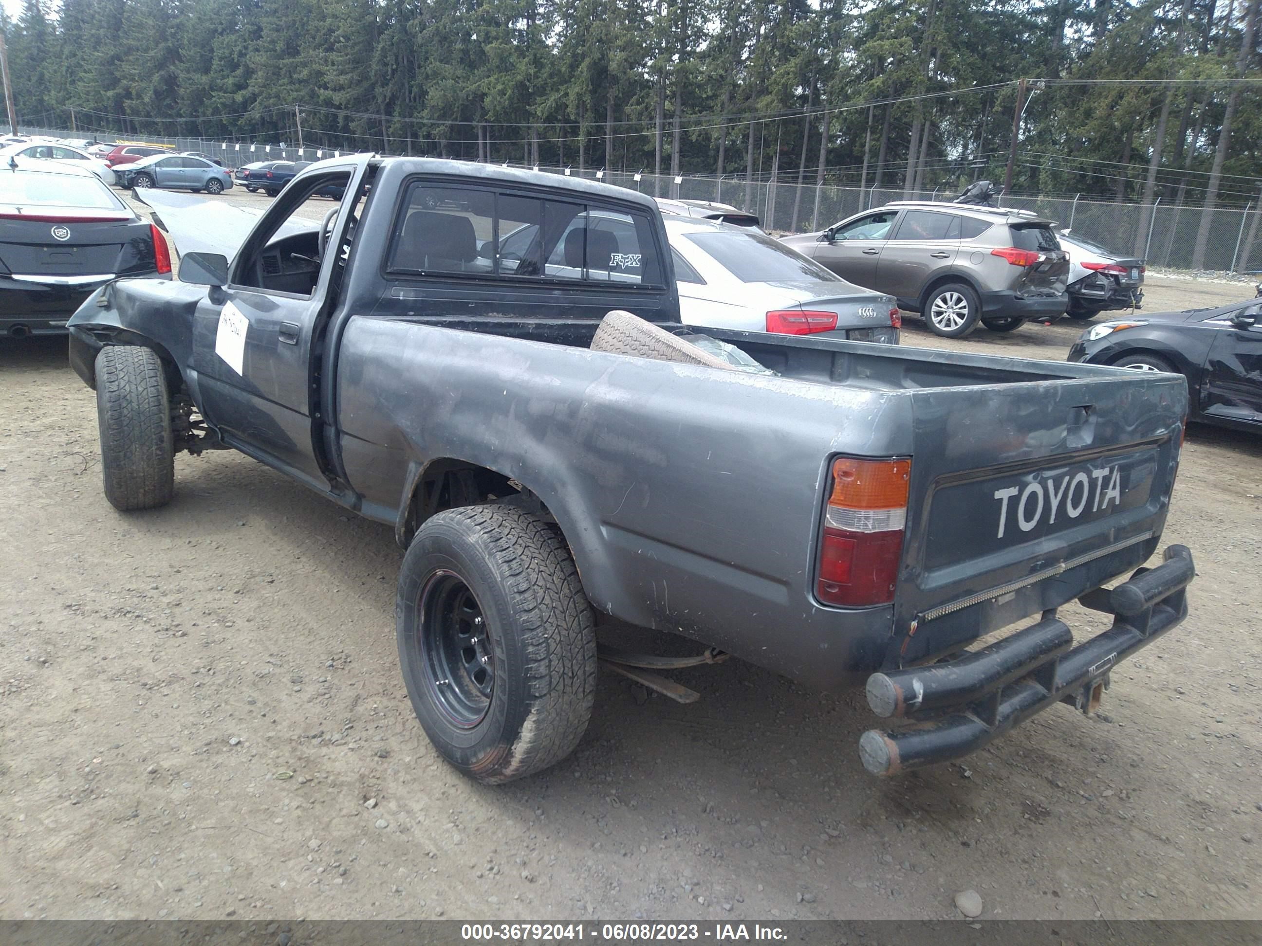 Photo 2 VIN: JT4RN81A3M0077630 - TOYOTA PICKUP 