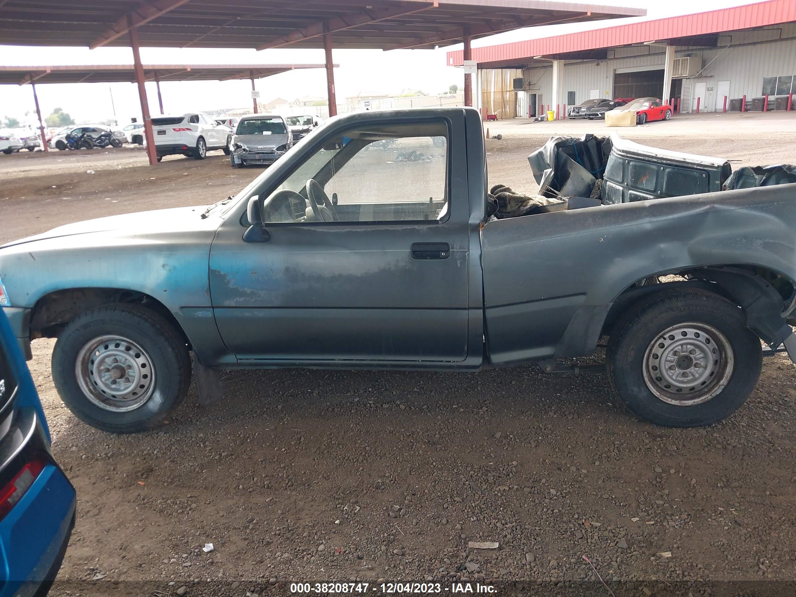 Photo 13 VIN: JT4RN81A5N5133572 - TOYOTA PICKUP 