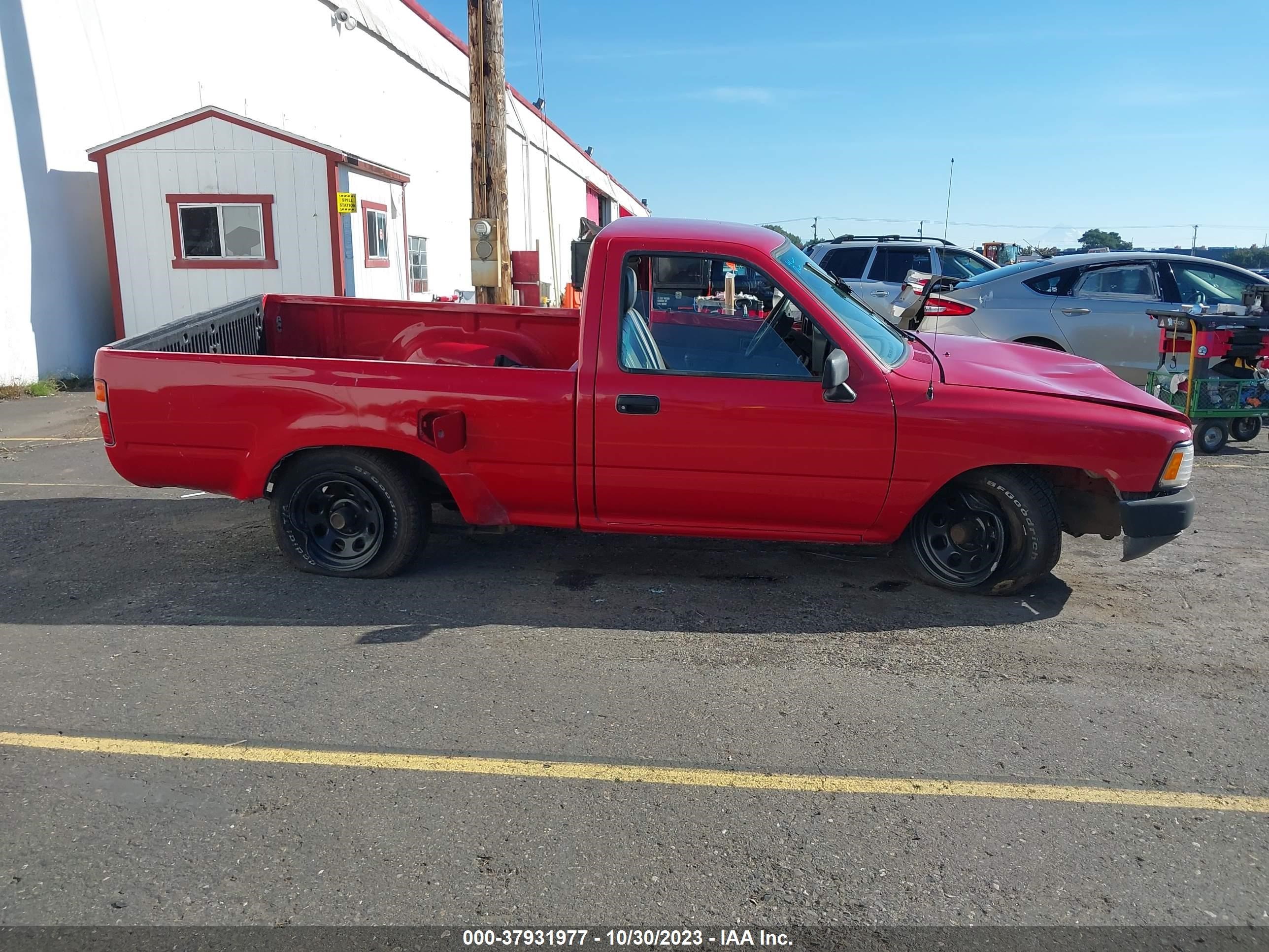 Photo 11 VIN: JT4RN81A7M5116738 - TOYOTA PICKUP 