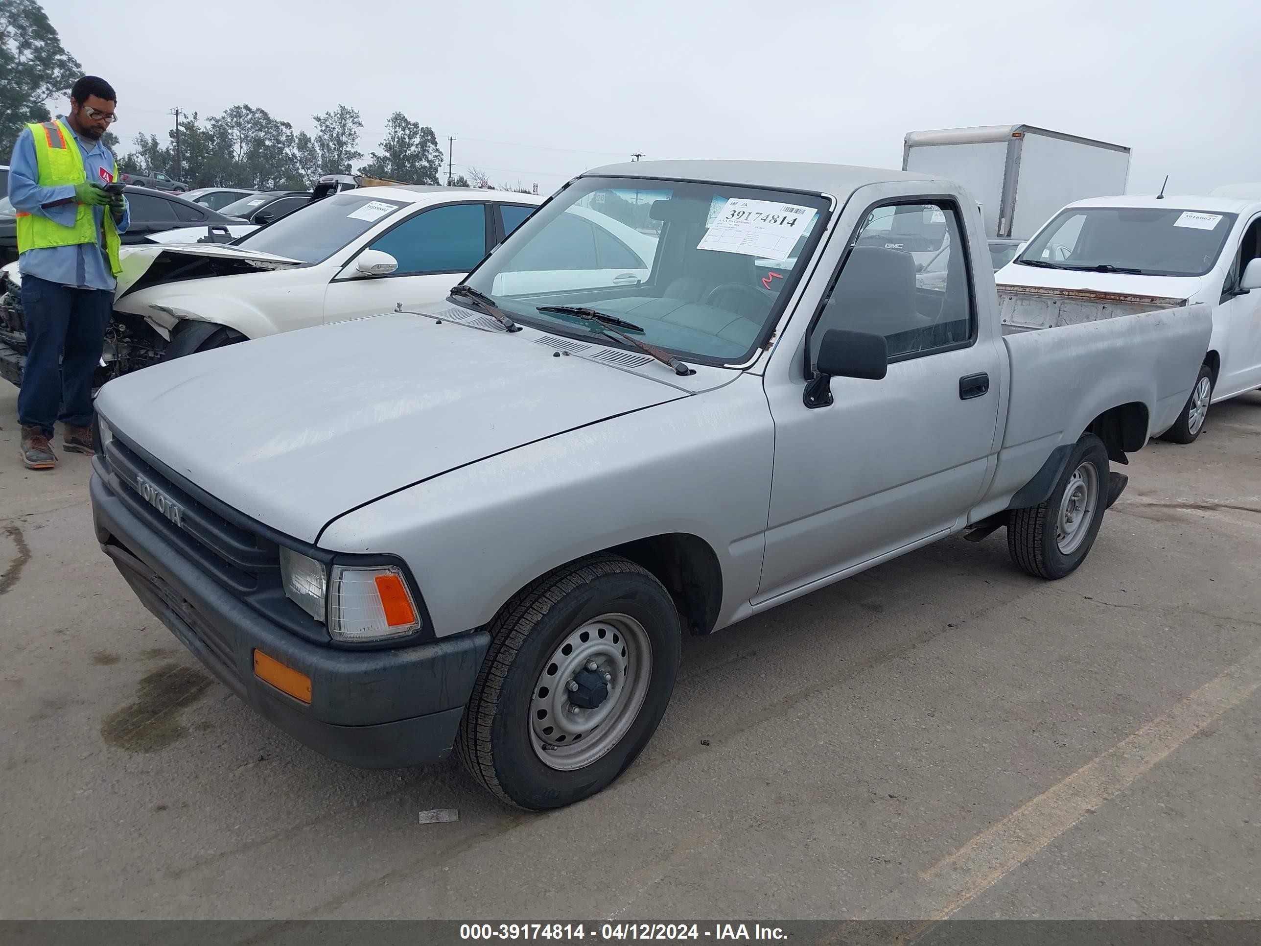 Photo 1 VIN: JT4RN81P5K0022629 - TOYOTA PICKUP 