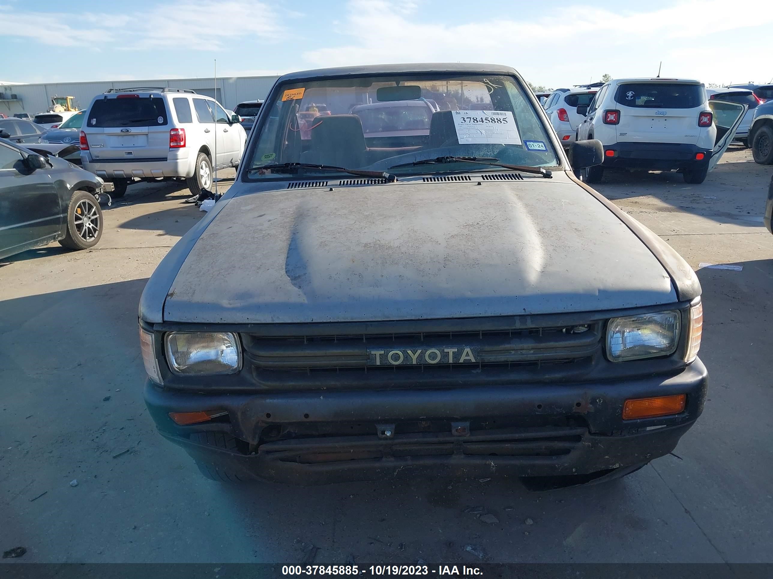 Photo 11 VIN: JT4RN81R2K0035999 - TOYOTA PICKUP 