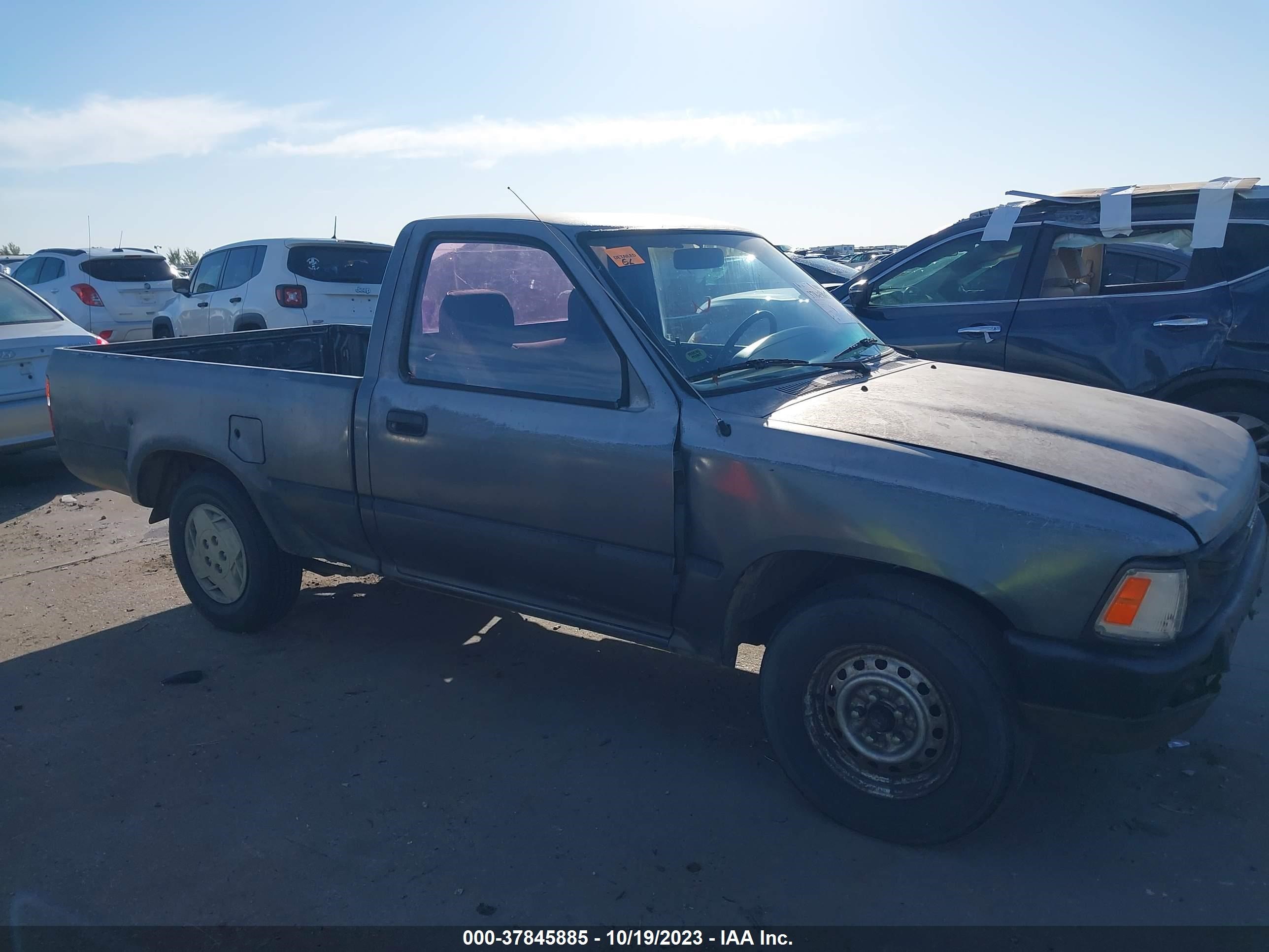 Photo 12 VIN: JT4RN81R2K0035999 - TOYOTA PICKUP 