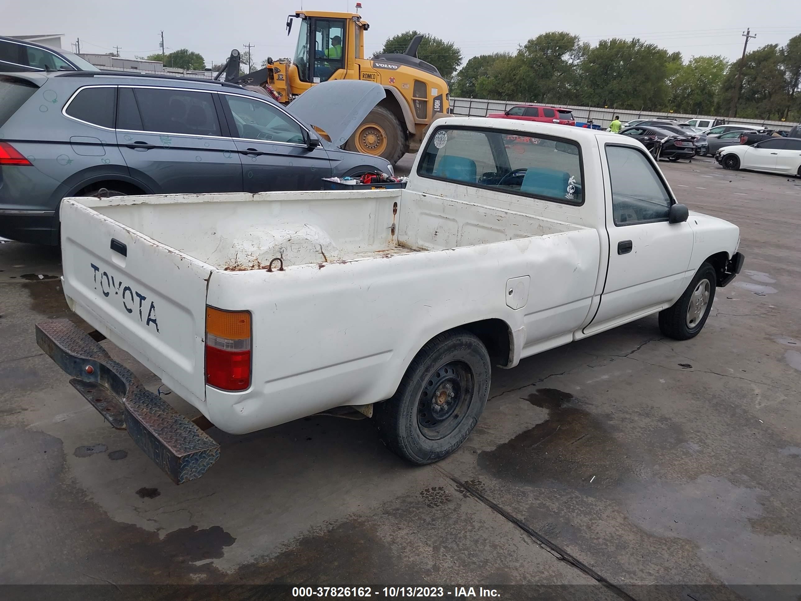 Photo 3 VIN: JT4RN82P2N5060664 - TOYOTA PICKUP 