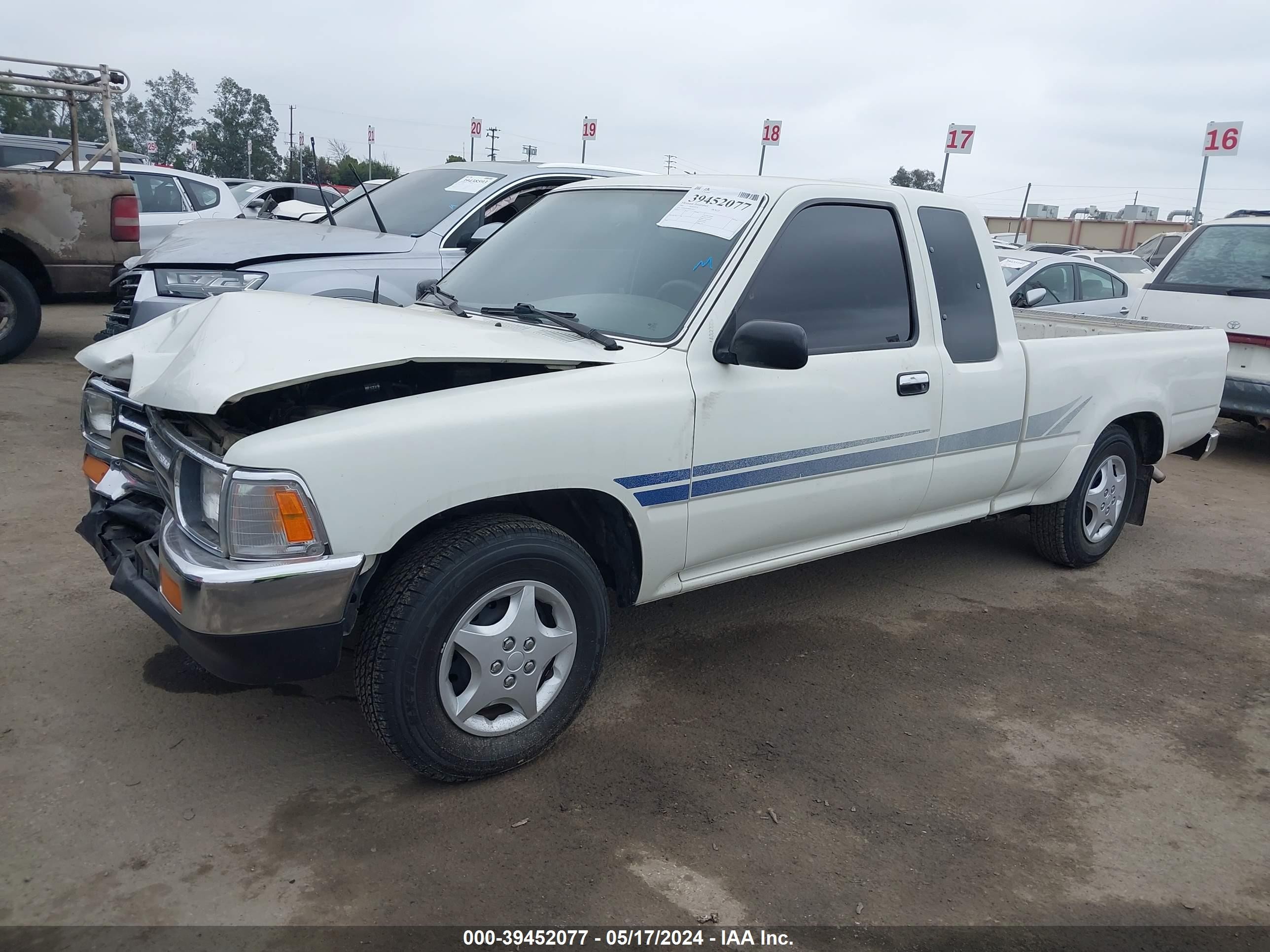 Photo 1 VIN: JT4RN93P0S5114415 - TOYOTA PICKUP 