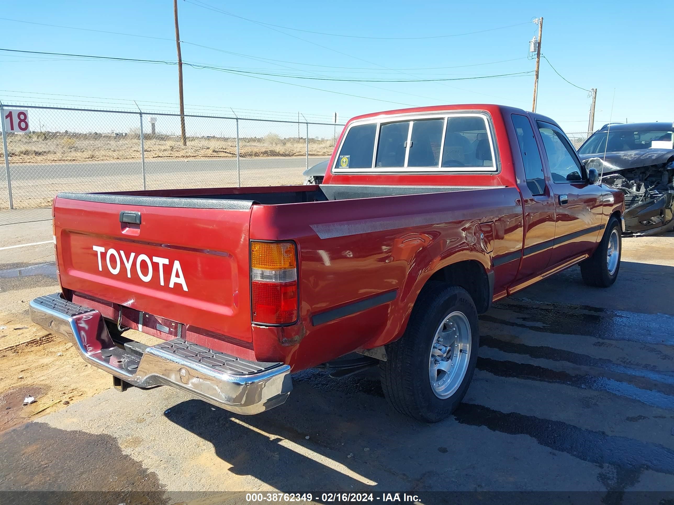 Photo 3 VIN: JT4RN93P1P5073493 - TOYOTA PICKUP 