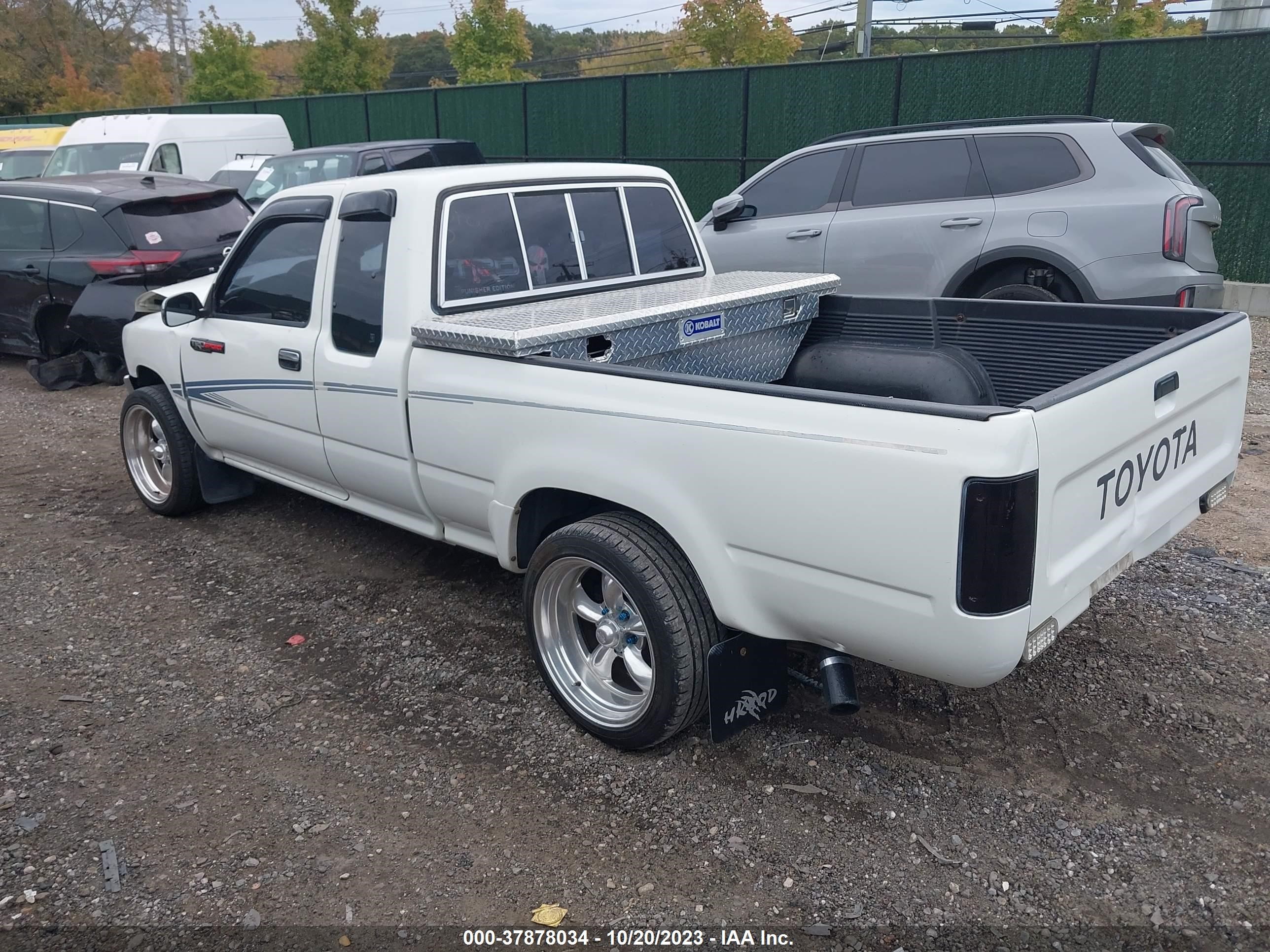 Photo 2 VIN: JT4RN93P8N5056364 - TOYOTA PICKUP 