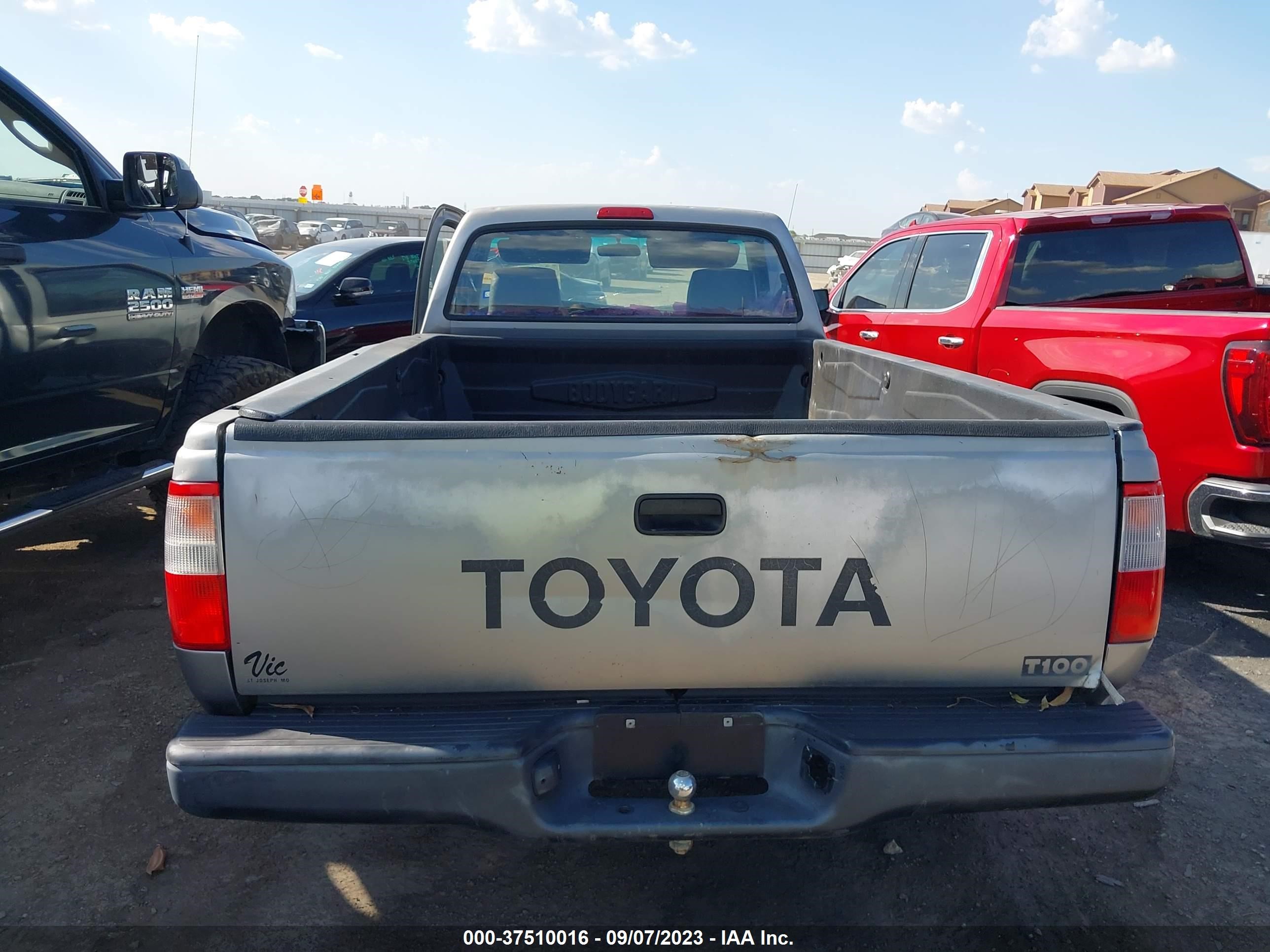 Photo 15 VIN: JT4UD10D5S0004370 - TOYOTA T100 