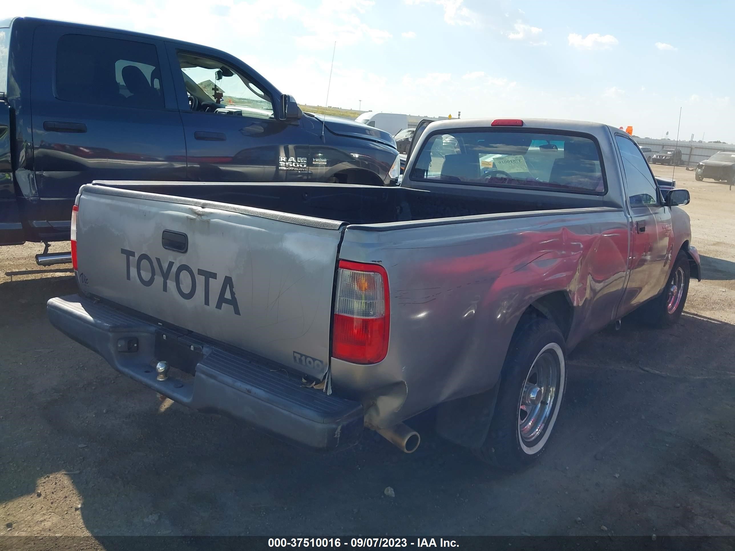 Photo 3 VIN: JT4UD10D5S0004370 - TOYOTA T100 