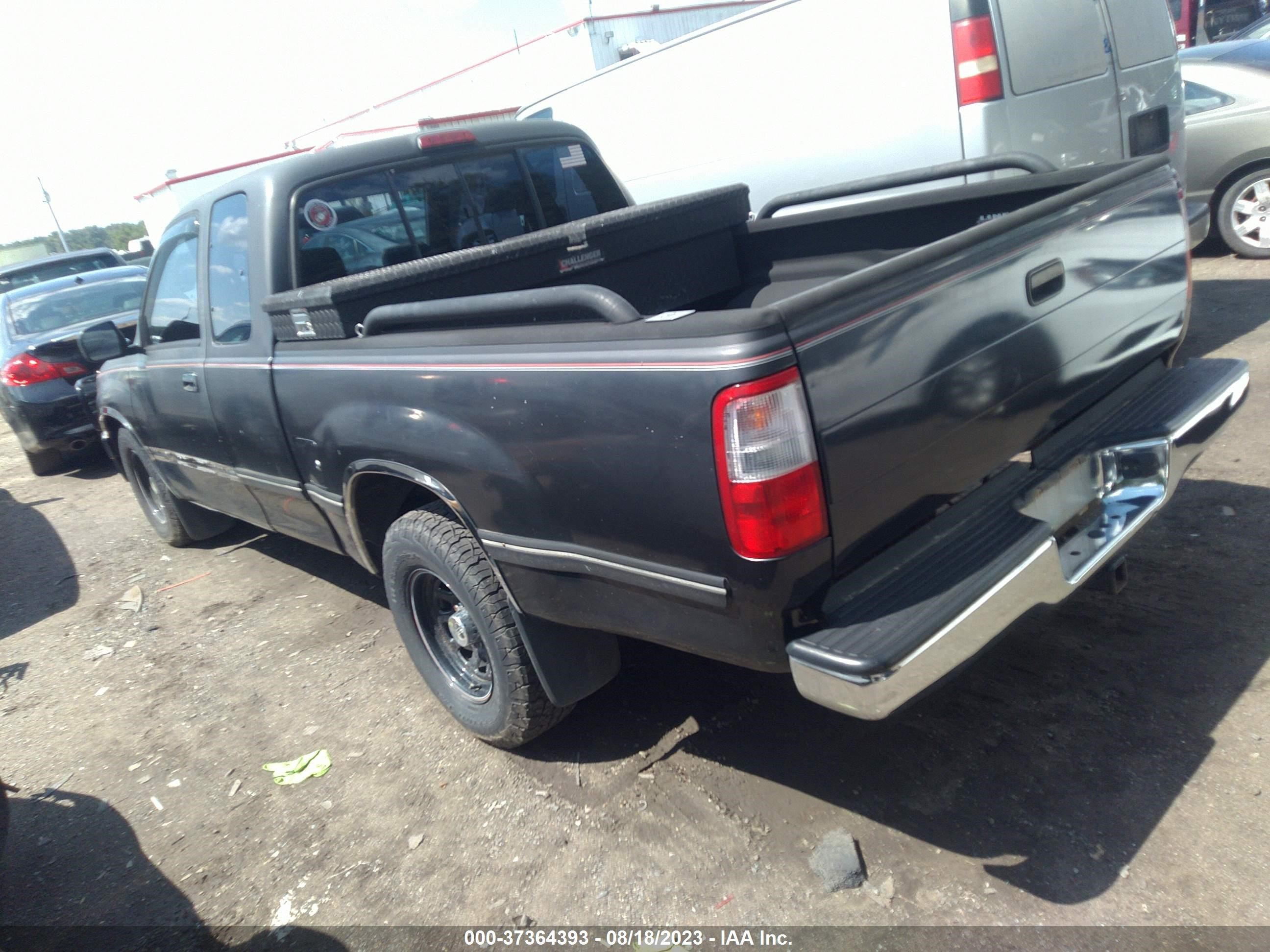 Photo 2 VIN: JT4VD12E8S0005054 - TOYOTA T100 