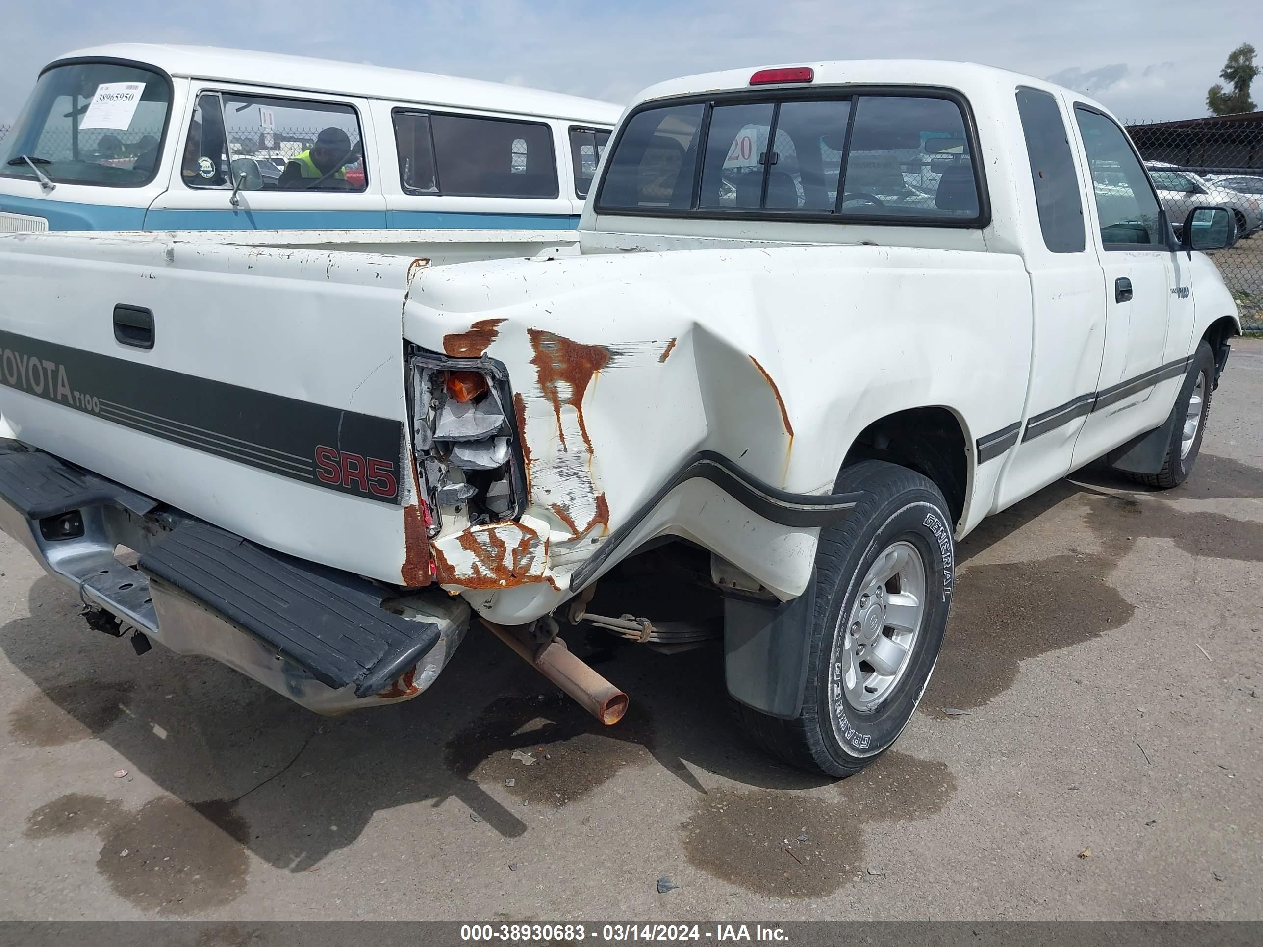 Photo 5 VIN: JT4VD12F9S0013947 - TOYOTA T100 